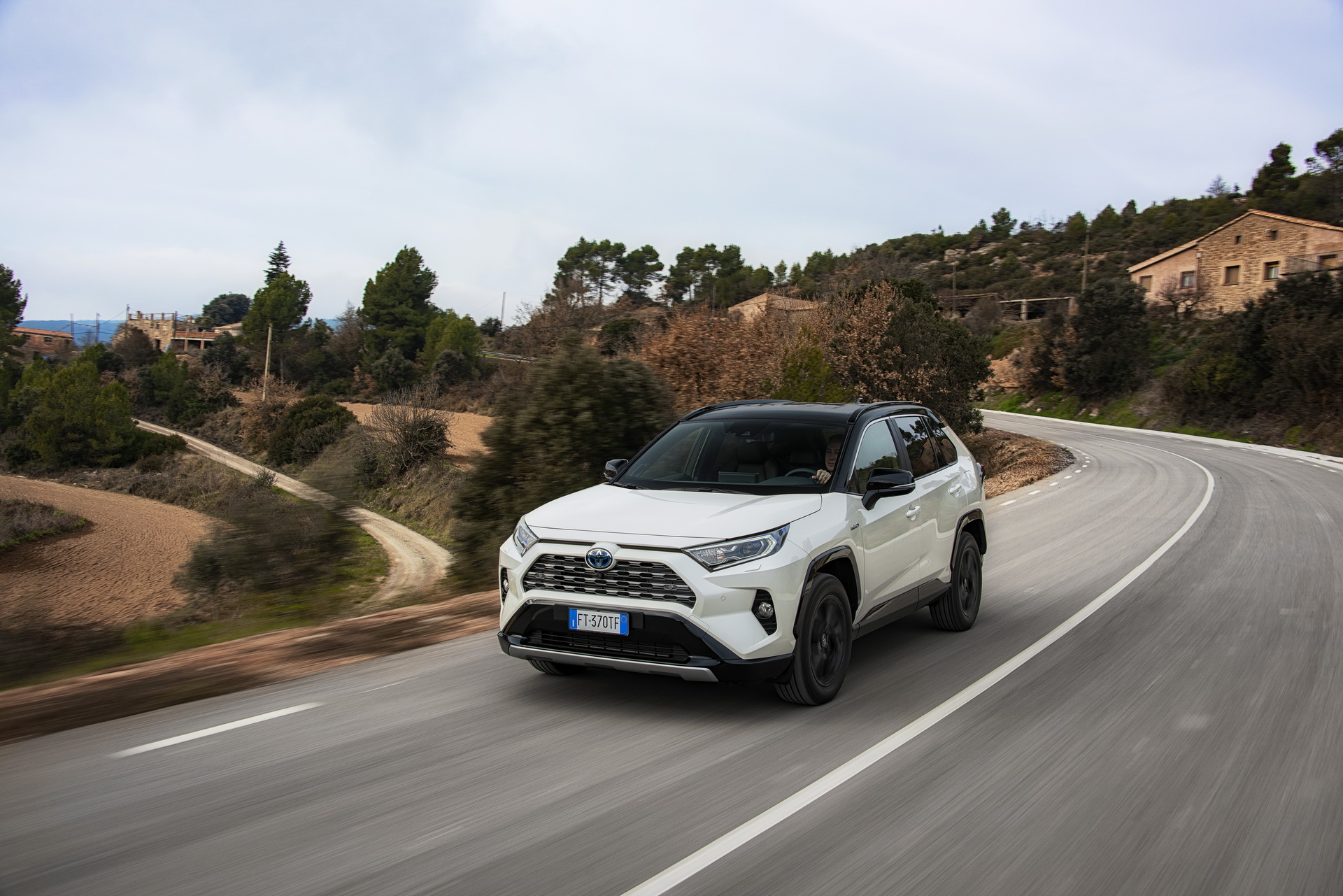 2019-Toyota-RAV4-Hybrid-86 Toyota Details Euro-Spec 2019 RAV4 Hybrid In Massive New Gallery