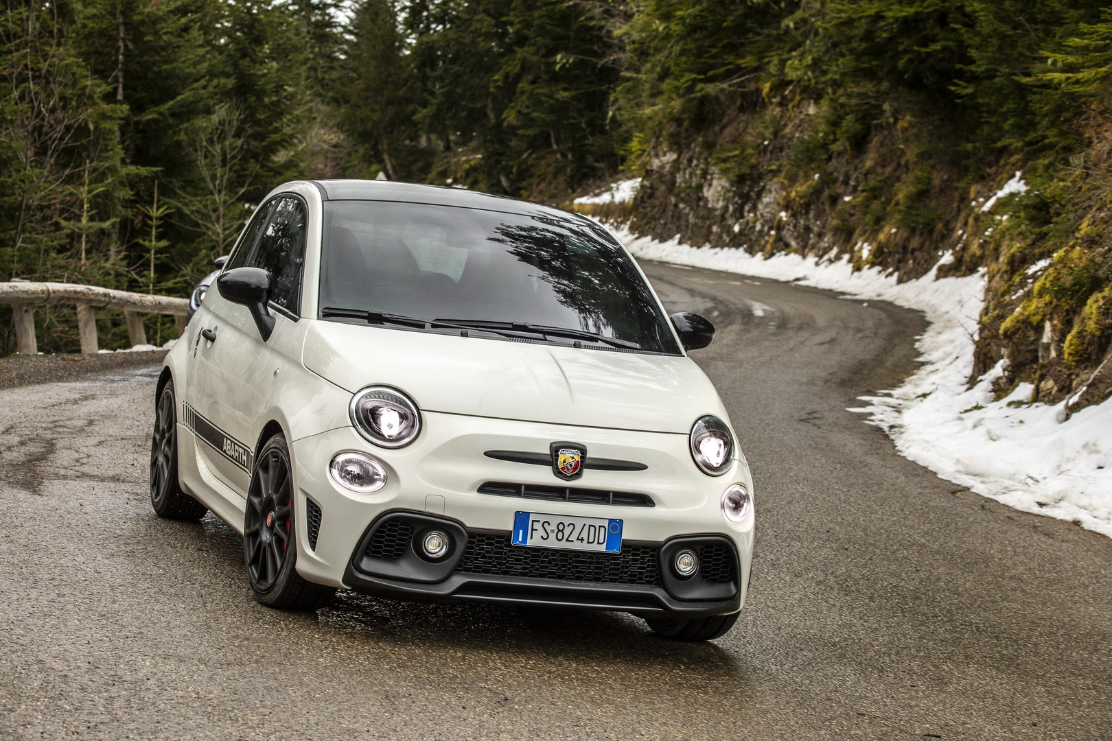 2019 abarth 595 124 70th anniversary 51 2019 Abarth 595 And 124 Spider Celebrate The Brand’s 70th Anniversary