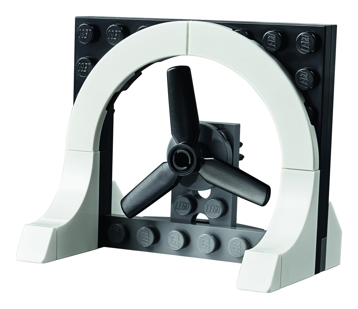 mclaren senna lego 6 $17 LEGO Senna Is A McLaren You Wouldn’t Cry If It Burst In Flames