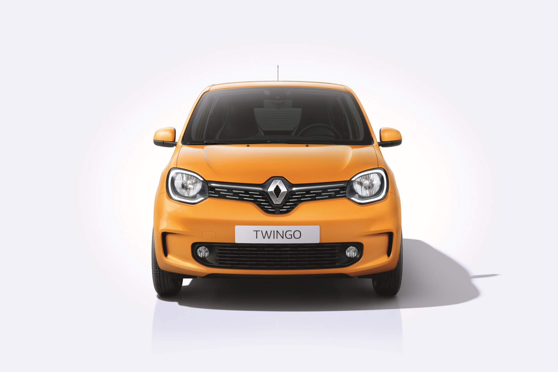 2019 - Nouvelle Renault TWINGO Renault Twingo Gets Subtle Facelift, New 1.0L Engine For 2019MY (Live Pics)