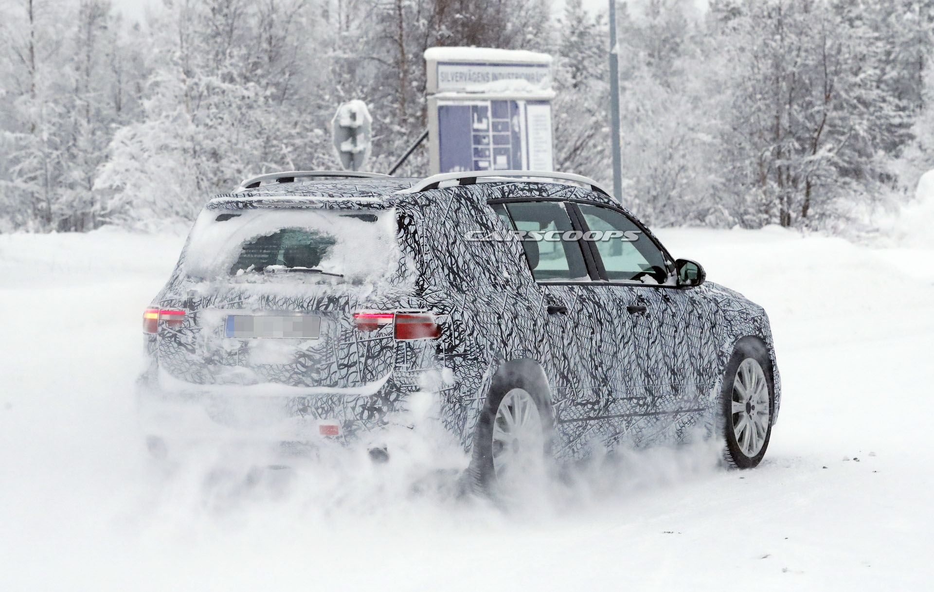 Mercedes AMG GLB 35 5 copy 2020 Mercedes AMG GLB 35 Packs 302 HP In Its Compact Boxy Body