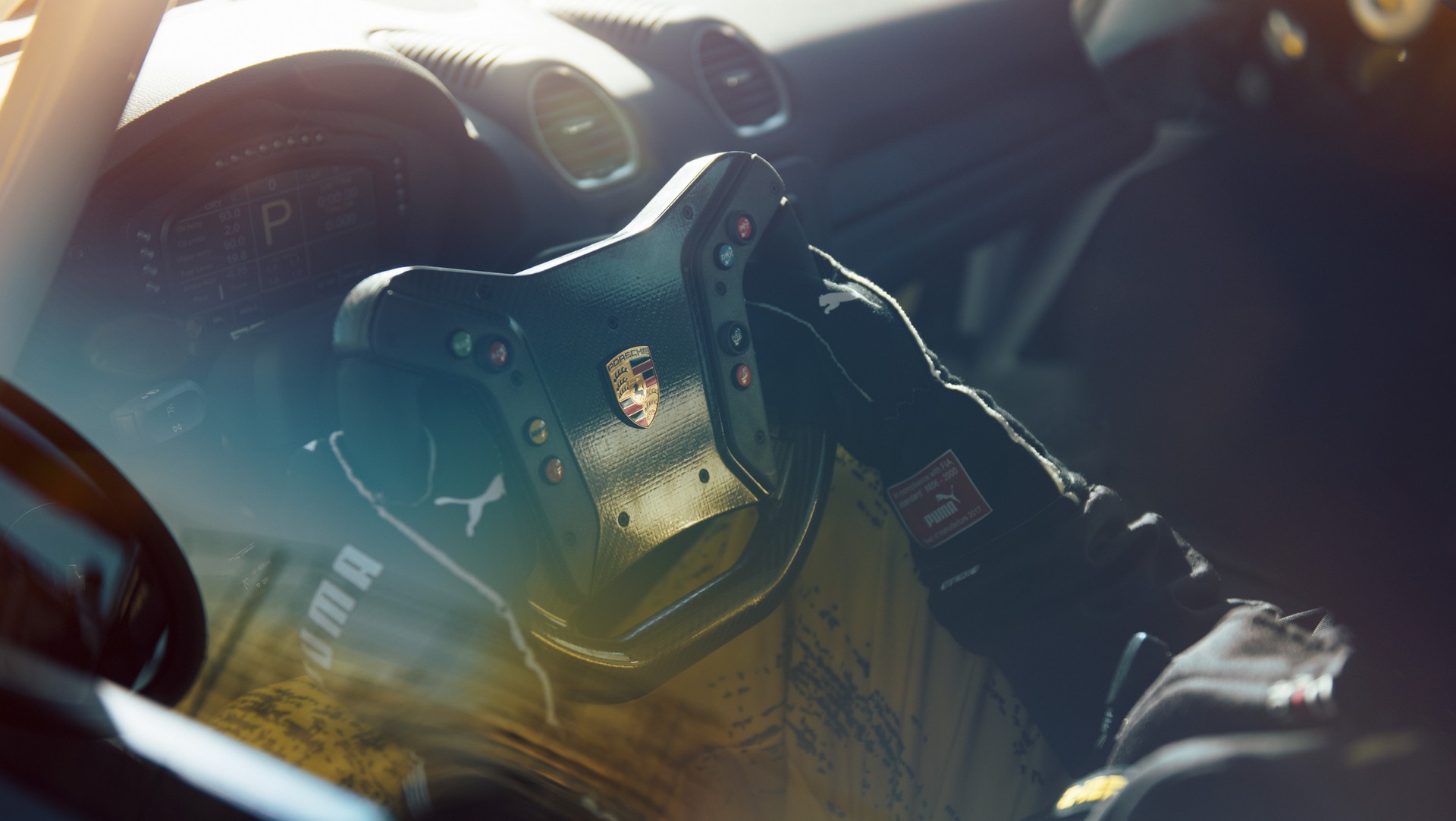 Porsche 718 Cayman GT4 Clubsport-2 Porsche 718 Cayman GT4 Clubsport Debuts With More Power, Natural Fiber Components