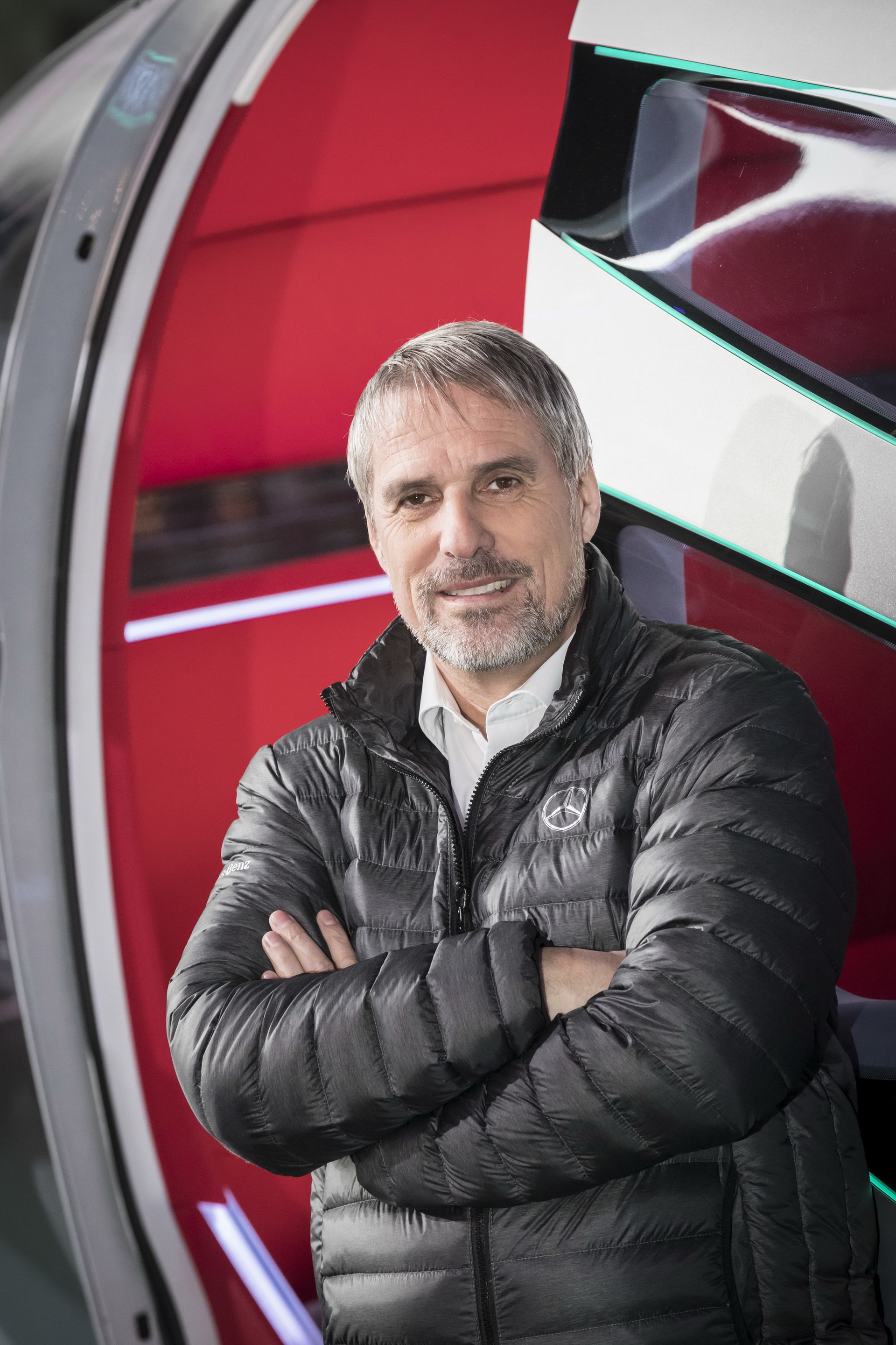 Mercedes Urbanite CES 19 Mercedes Maps Its Present (EQC) And Future (Urbanetic) At CES