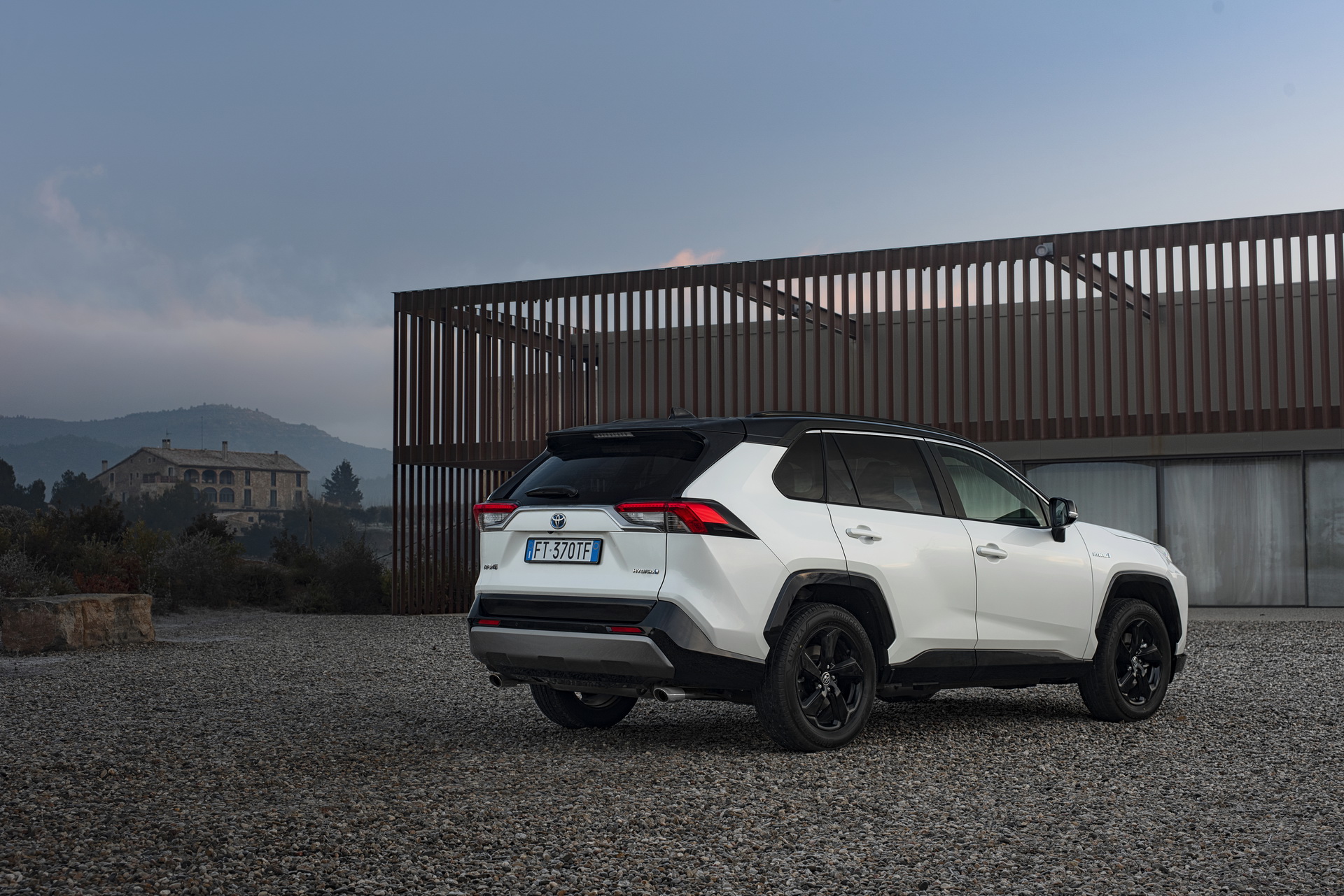 2019-Toyota-RAV4-Hybrid-163 Toyota Details Euro-Spec 2019 RAV4 Hybrid In Massive New Gallery
