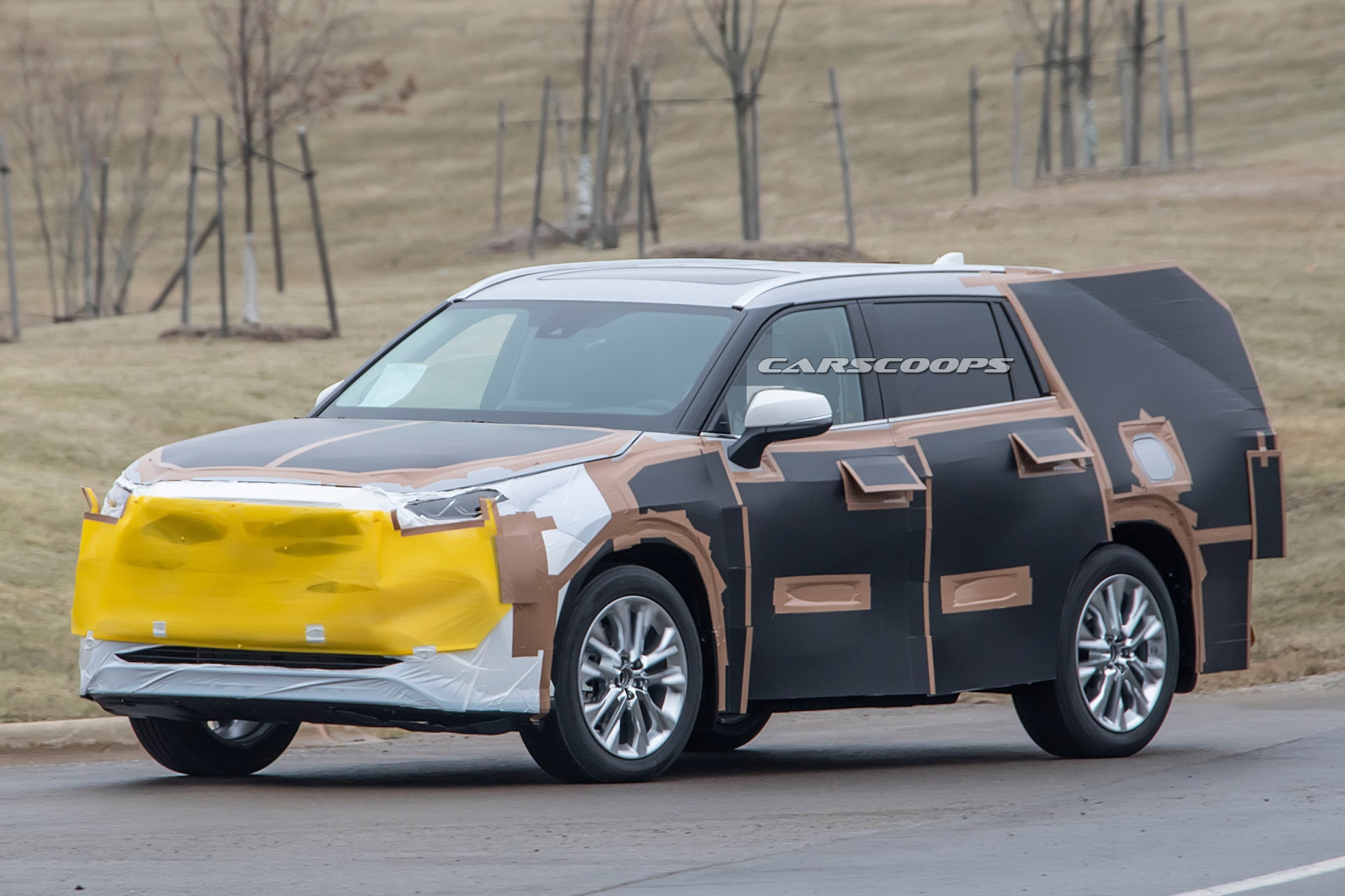 2020 toyota highlander prototype spy 5 2020 Toyota Highlander Is Coming For Ford’s All-New Explorer