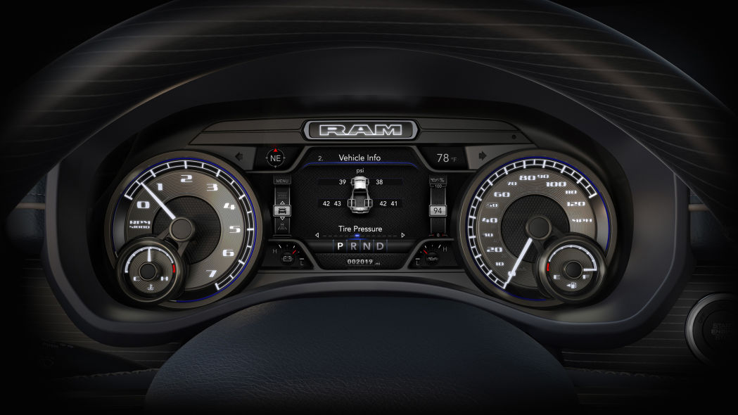 2019 Ram 2500 and 3500 HD interior 24 2019 Ram HD Brings Up To 1,000 Lb-Ft Of Torque, Class-Leading Towing