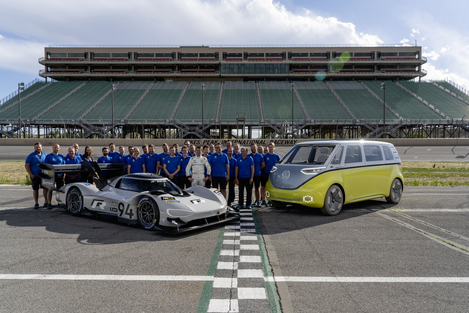 vw id r ev racer 5 VW Sets Eyes On Breaking The Nurburgring Lap Record For EVs