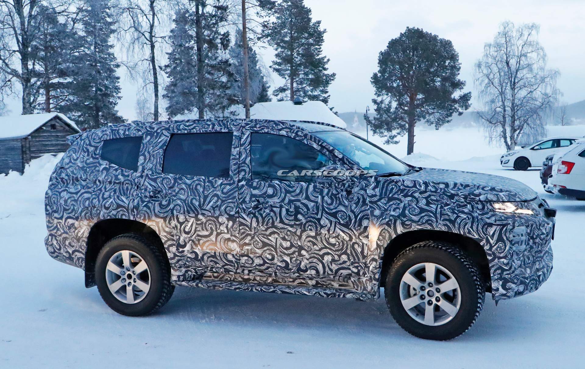 2020 Mitsubishi Pajero Sport facelift spy shots 18 2020 Mitsubishi Pajero Sport Shows Updated Face Ahead Of July 25 Reveal