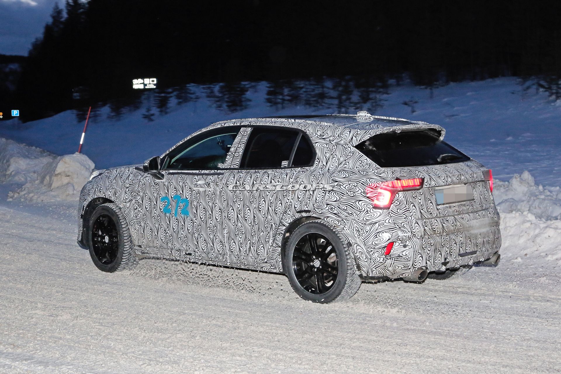 Lynk-And-Co-04-Spy-Shots-5 Lynk & Co 04 Hatchback Wants To Make A Splash In The Golf Class