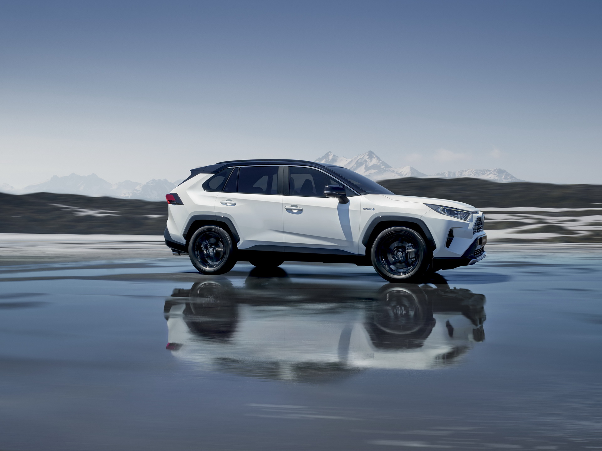 2019-Toyota-RAV4-Hybrid-145 Toyota Details Euro-Spec 2019 RAV4 Hybrid In Massive New Gallery