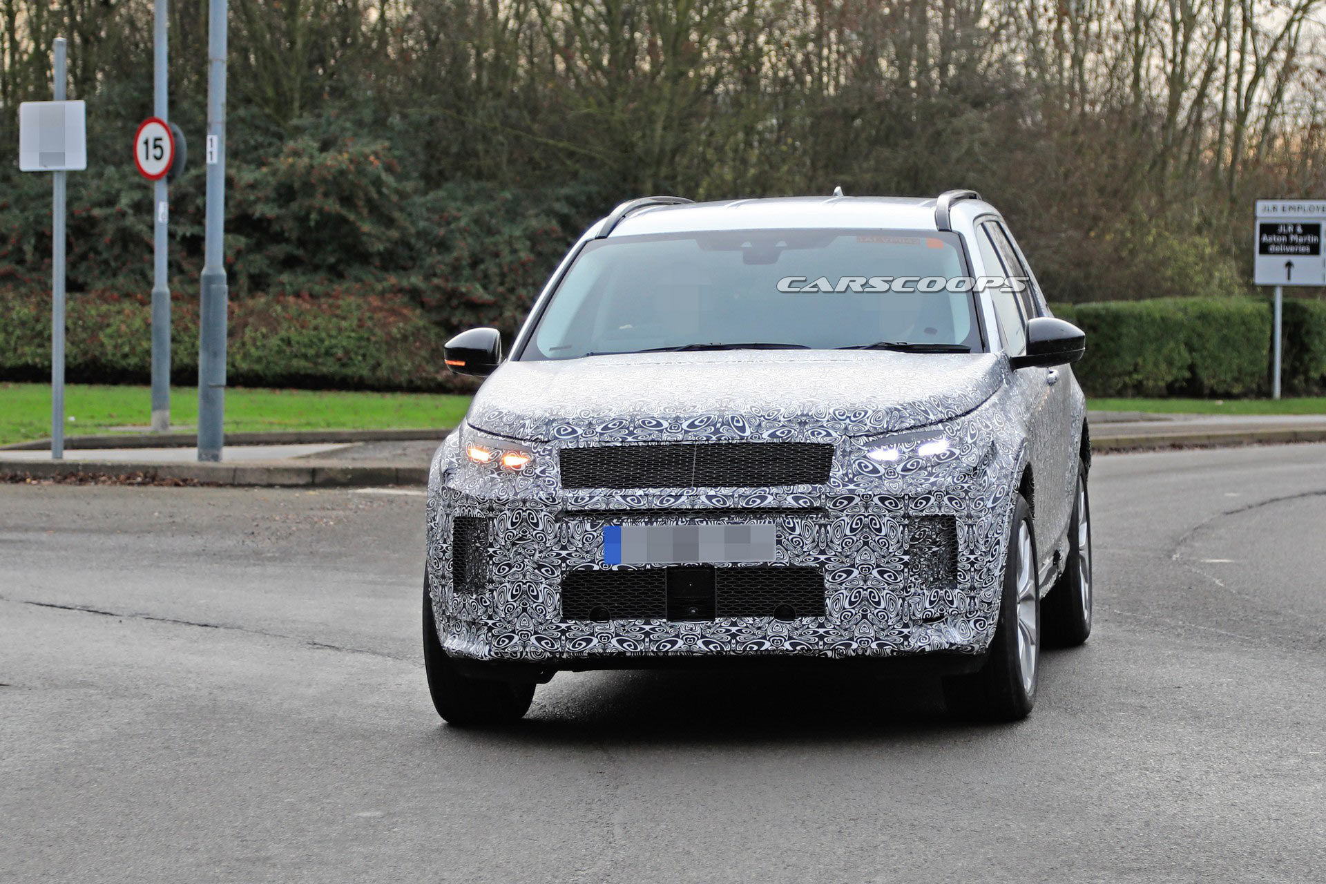 Land Rover Discovery Sport-20 2020 Land Rover Discovery Sport Hides Significant Changes Under Its Skin