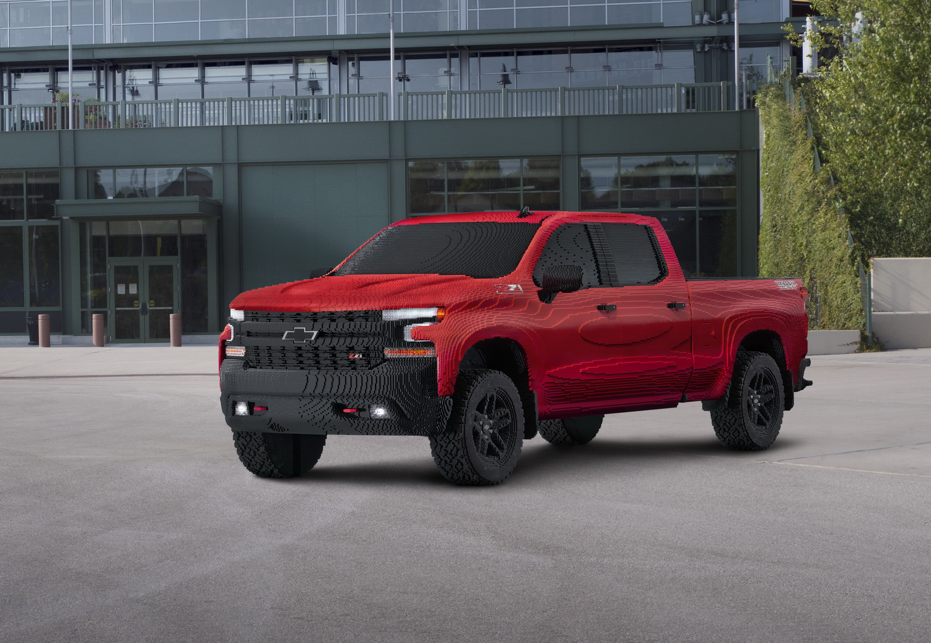 LEGO 2019 Chevy Silverado 9 This Life-Sized 2019 Silverado LEGO Truck Took Over 2,000 Hours And 334,000 Bricks To Build
