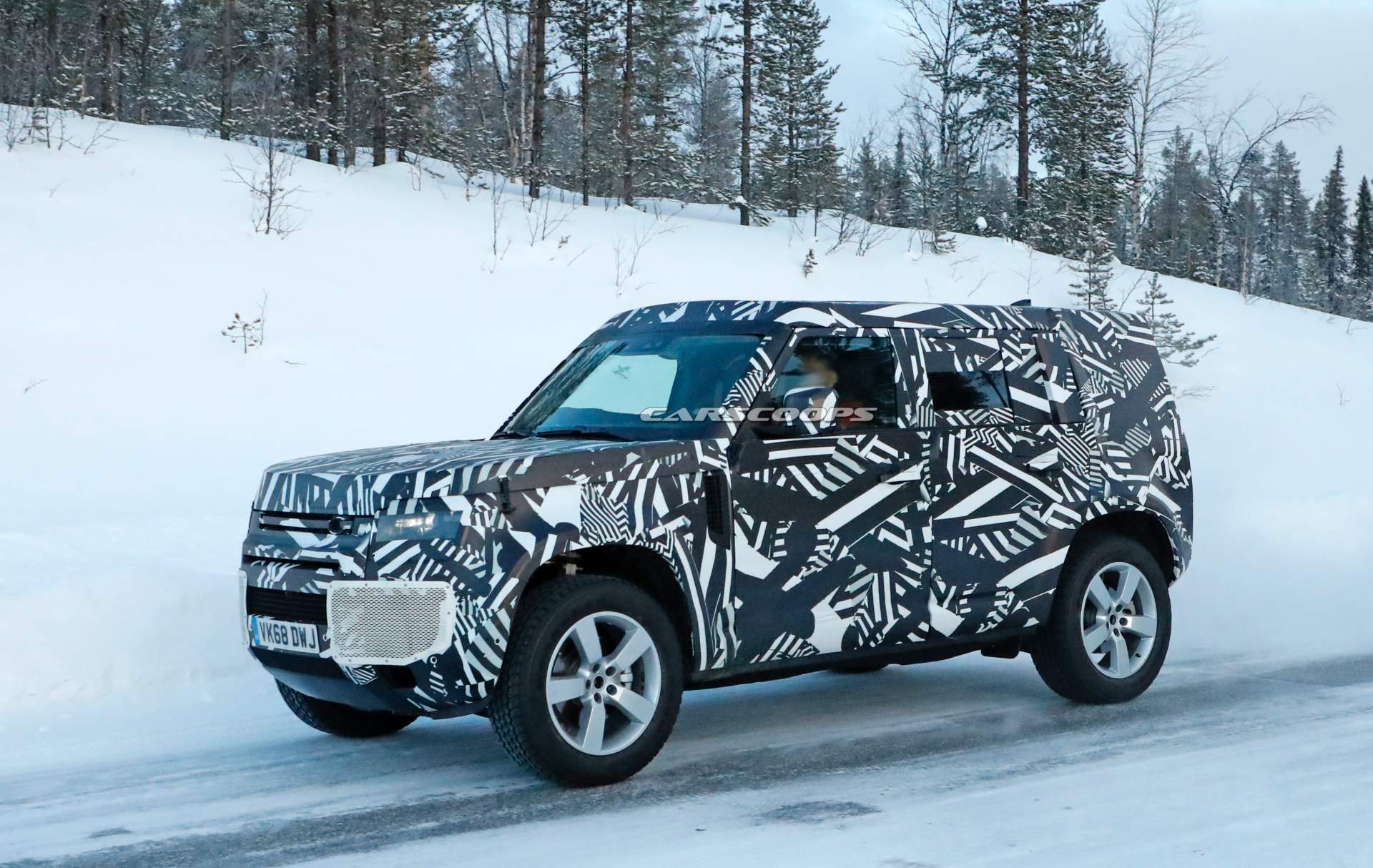 2020 Land Rover Defender 110 spy shots 15 2020 Land Rover Defender Interior Revealed In Leaked Image