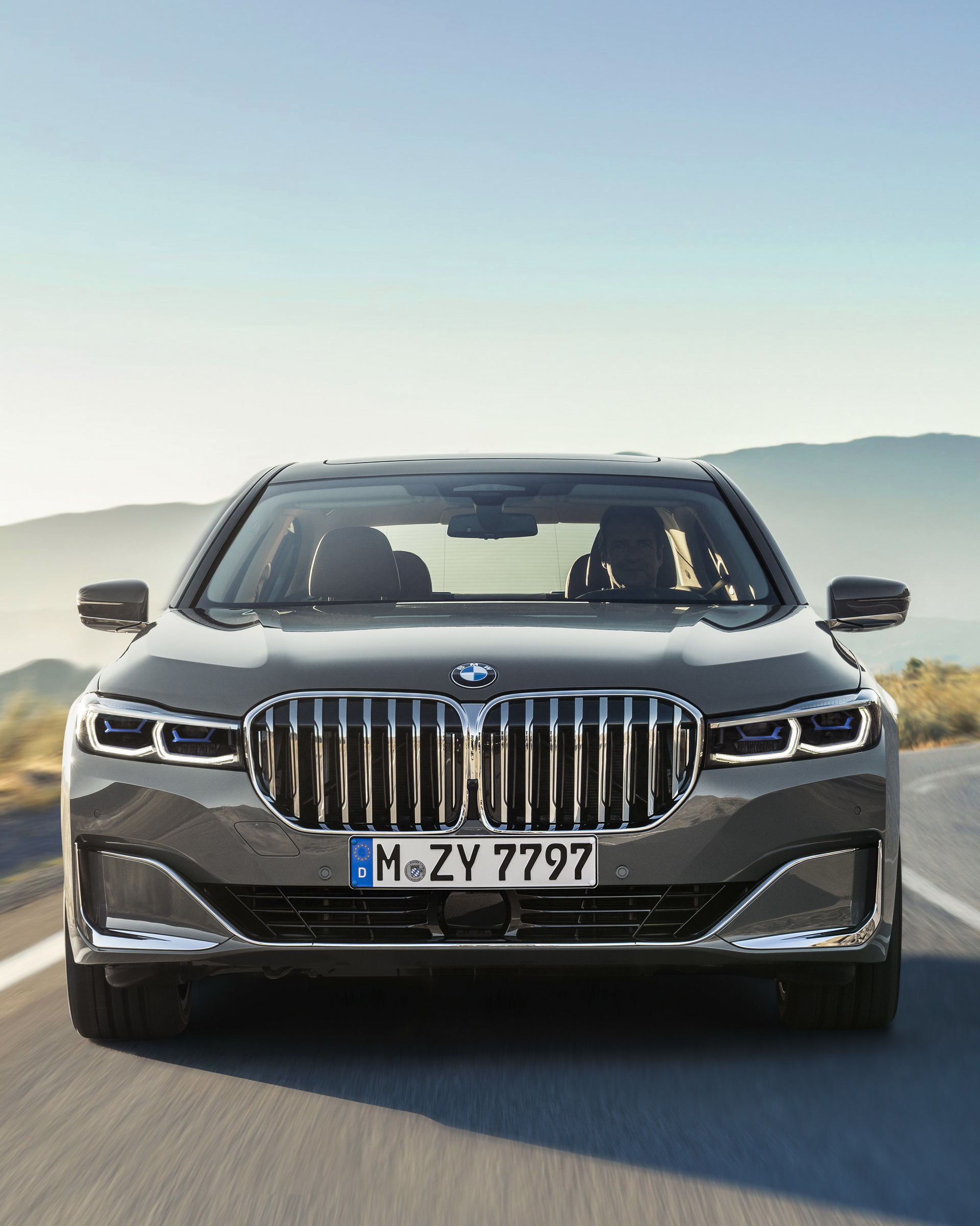 2019-BMW-7-Series-84 2020 BMW 7-Series Flagship Sedan Goes Official With Bold Update
