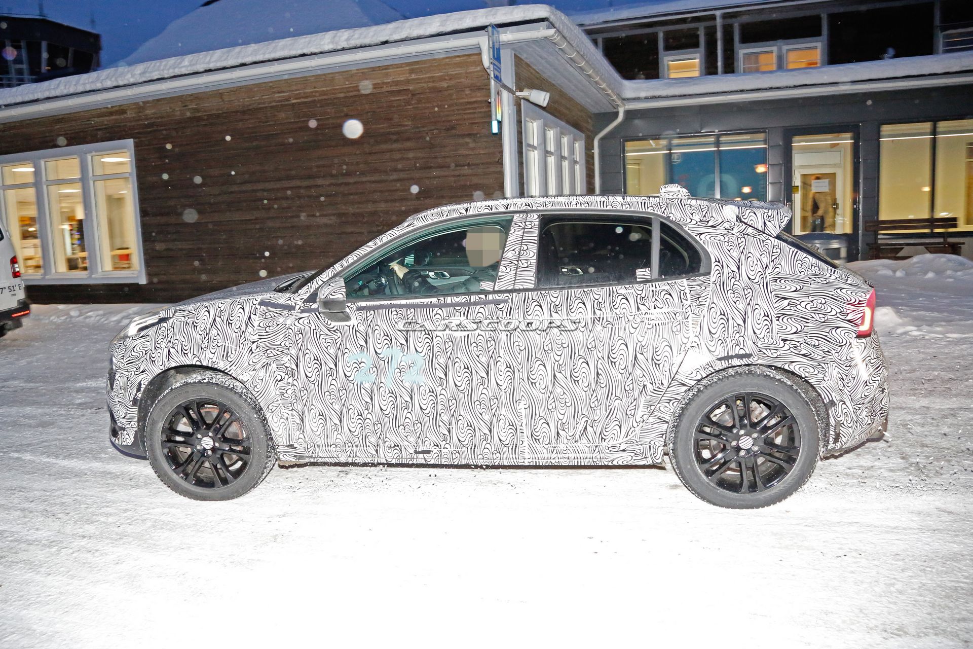 Lynk-And-Co-04-Spy-Shots-12 Lynk & Co 04 Hatchback Wants To Make A Splash In The Golf Class