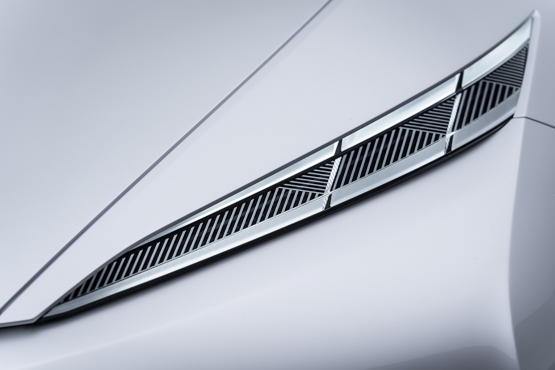 Infiniti QX Concept 106 QX Inspiration Concept Is An Unrealistic Teaser Of Infiniti’s New Electric SUV