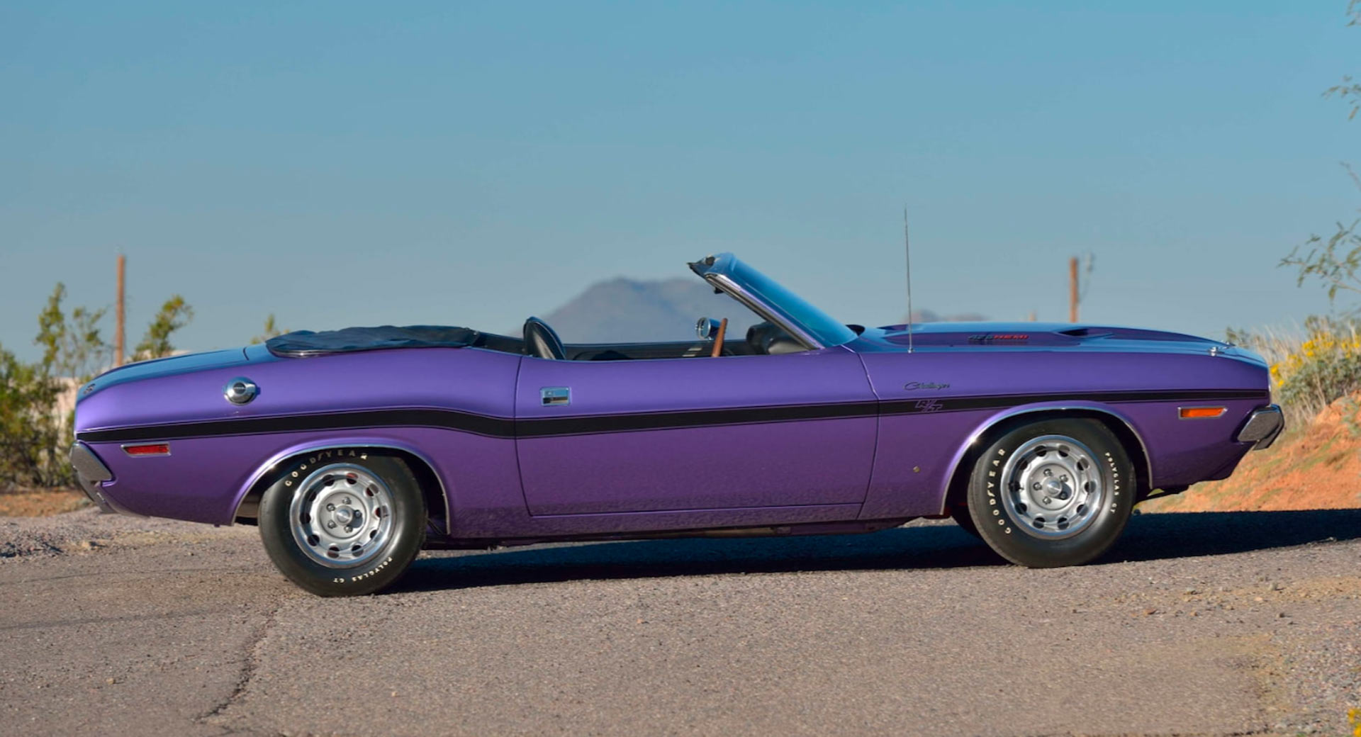 Dodge-Hemi-Challenger-Convertible-1 Rare Purple Dodge Hemi Challenger R/T Convertible Is For The True Pony Car Collector