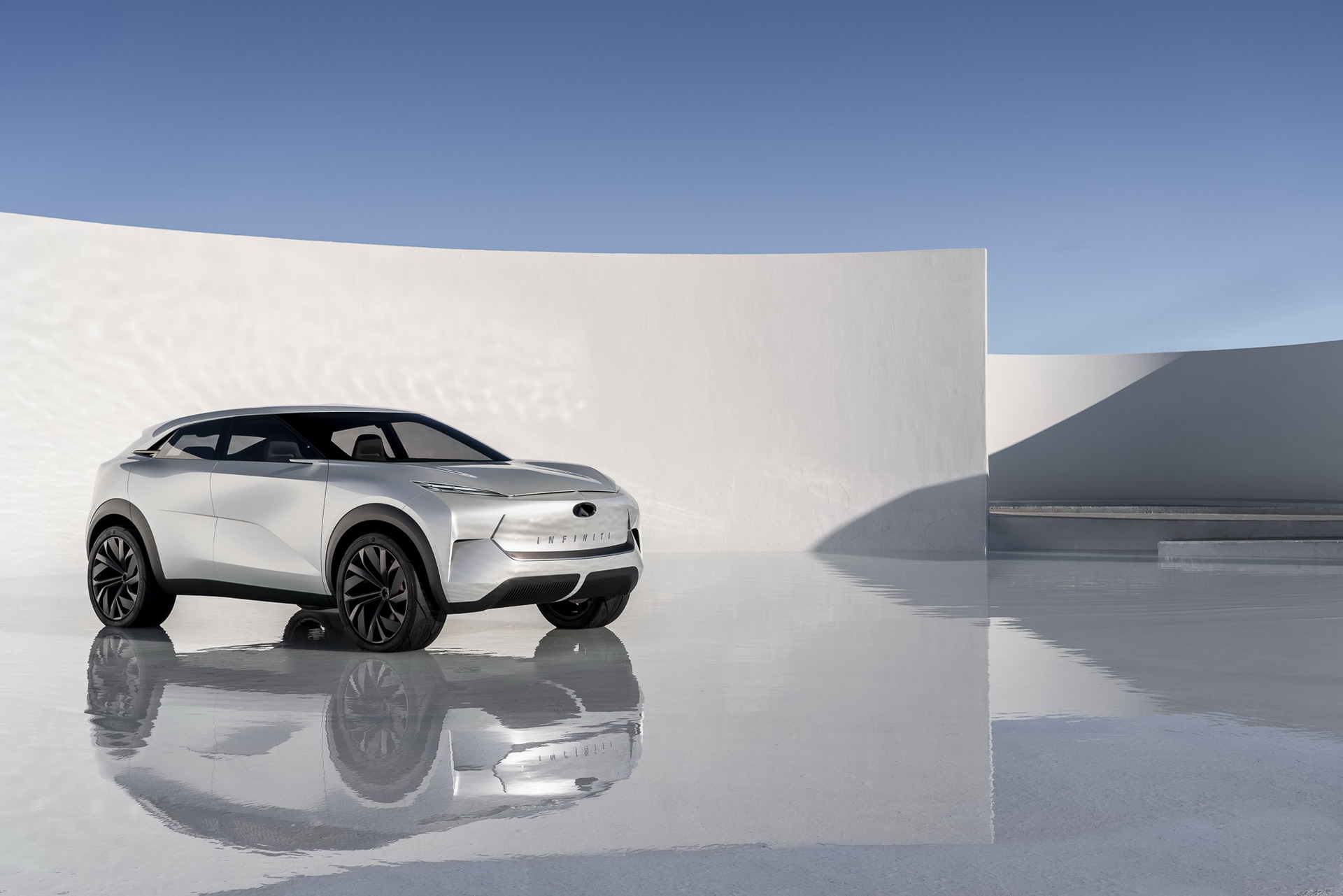 Infiniti QX Concept 72 QX Inspiration Concept Is An Unrealistic Teaser Of Infiniti’s New Electric SUV