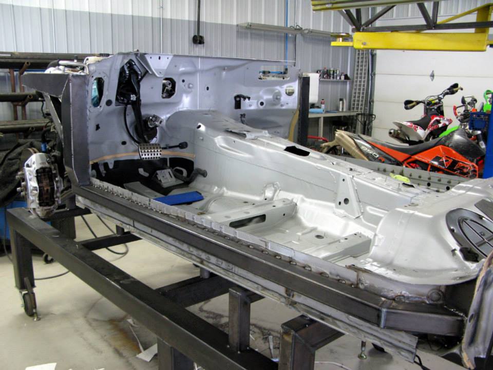 mercedes 190e c63 amg conversion 31 Tuner Transplants Classic Mercedes 190E 2.5 16 EVO Body On A Modern C63 AMG