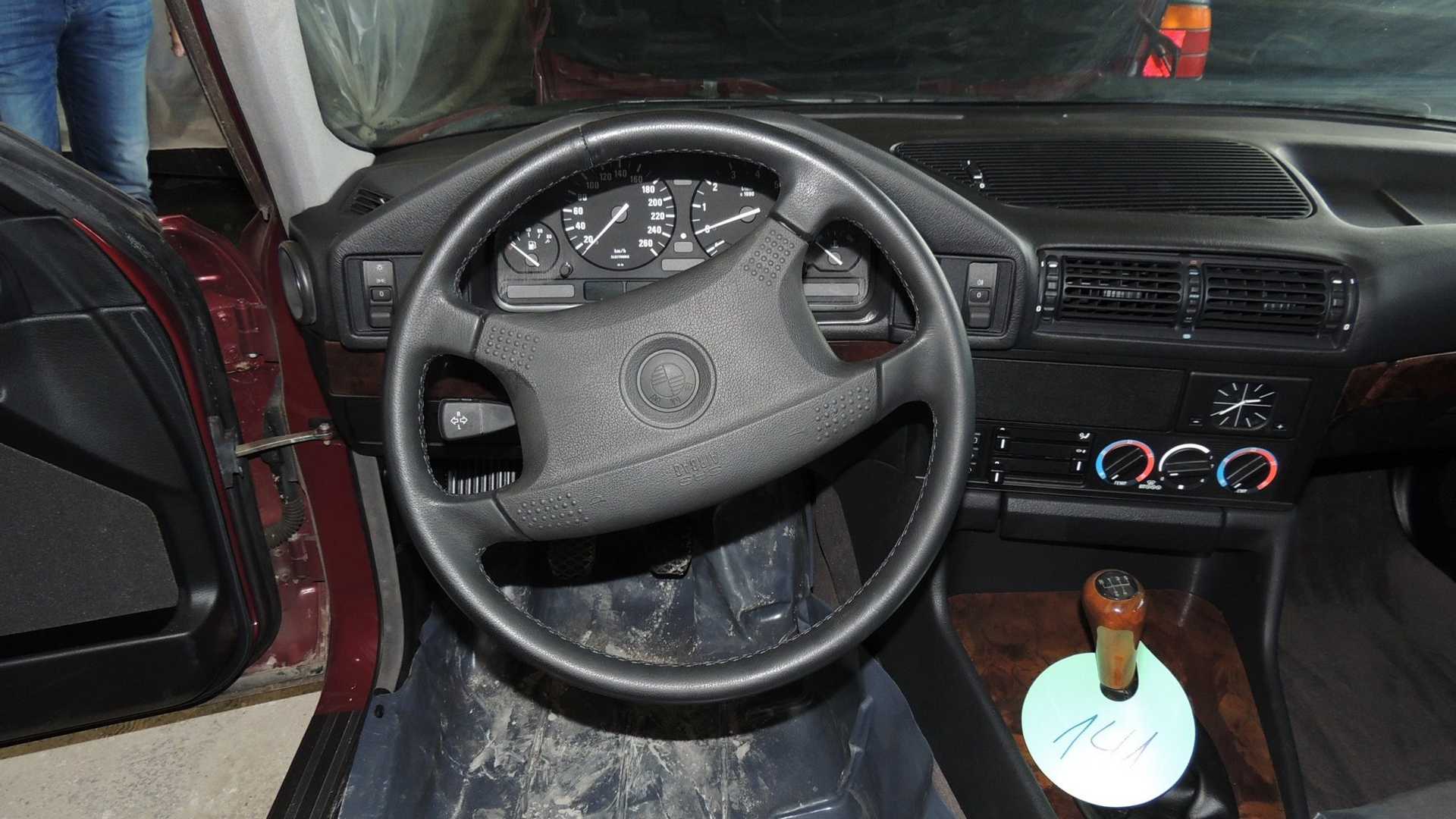 BMW-E34-5-Series-Bulgaria-22 Nearly A Dozen Brand New BMW E34 5-Series Were Discovered In An Abandoned Warehouse