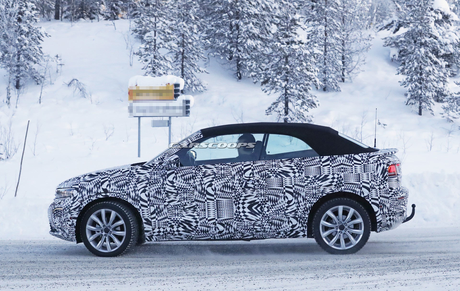 VW-T-ROC-Convertible-5 2020 VW T-Roc Convertible Is The Golf Cabriolet For The Crossover Era