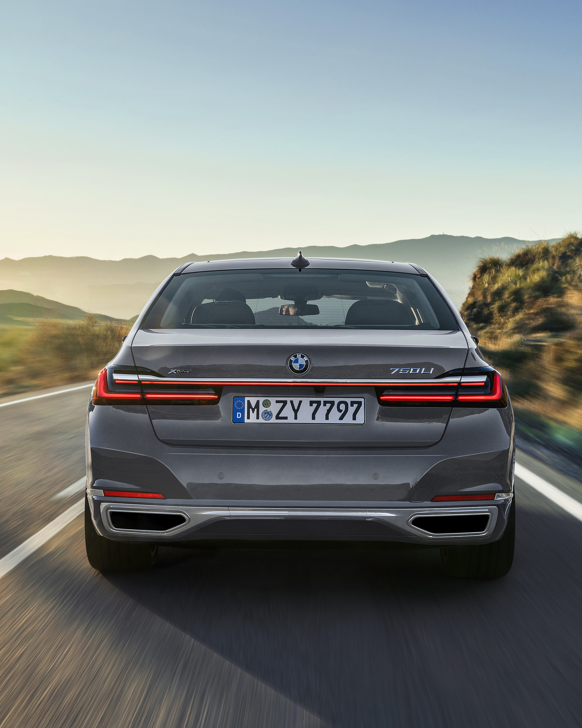 2019-BMW-7-Series-83 2020 BMW 7-Series Flagship Sedan Goes Official With Bold Update