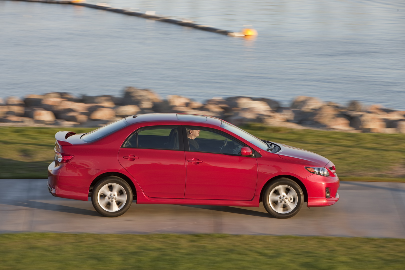 2013 toyota corolla 6 Toyota’s Takata Airbag Recall Extended With 1.3 Million Vehicles In The U.S.