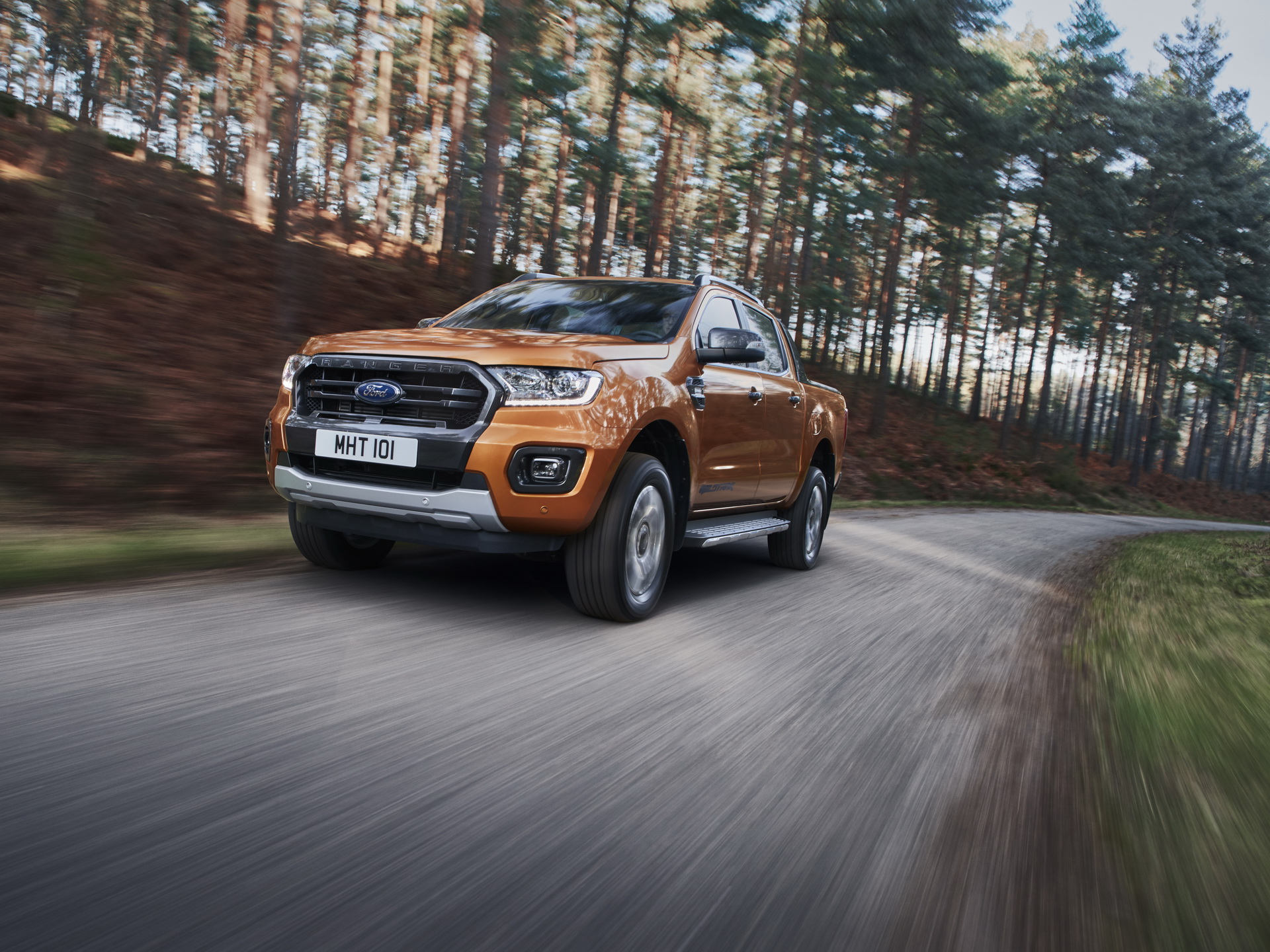 2019-Ford-Ranger-09 Ford Reveals Updated 2019 Ranger For Europe With New 2.0L EcoBlue Diesel