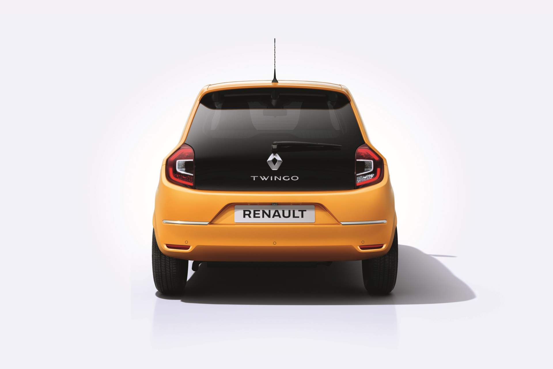 2019 - Nouvelle Renault TWINGO Renault Twingo Gets Subtle Facelift, New 1.0L Engine For 2019MY (Live Pics)