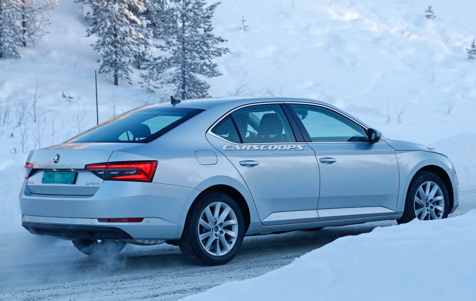 2019 Skoda Superb facelift spy shots 8 2019 Skoda Superb Practically Undisguised As It Inches Closer To Debut