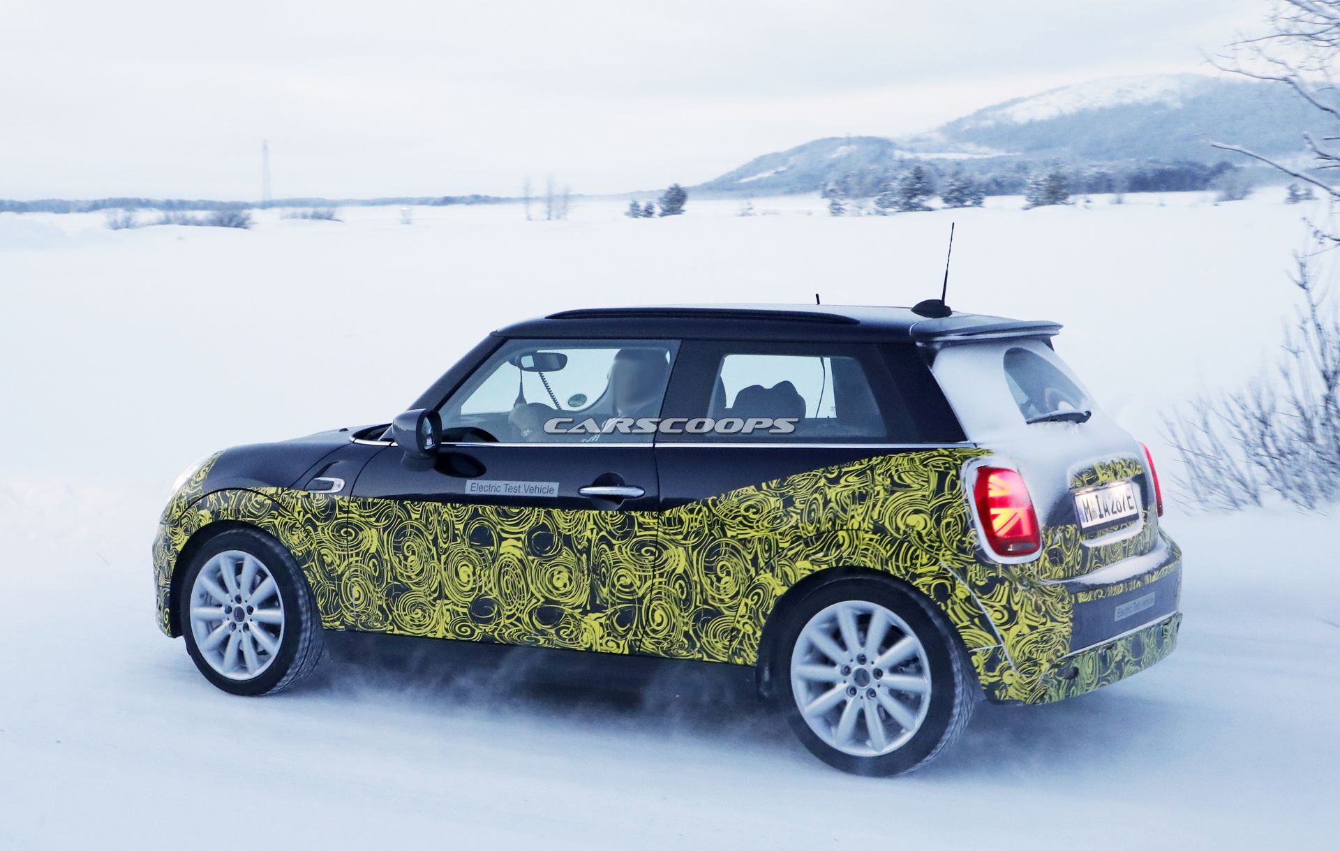 Mini-Electric-Spy-Shots-8 Mini Electric Will Make People Think You’re Driving An ICE Hatch