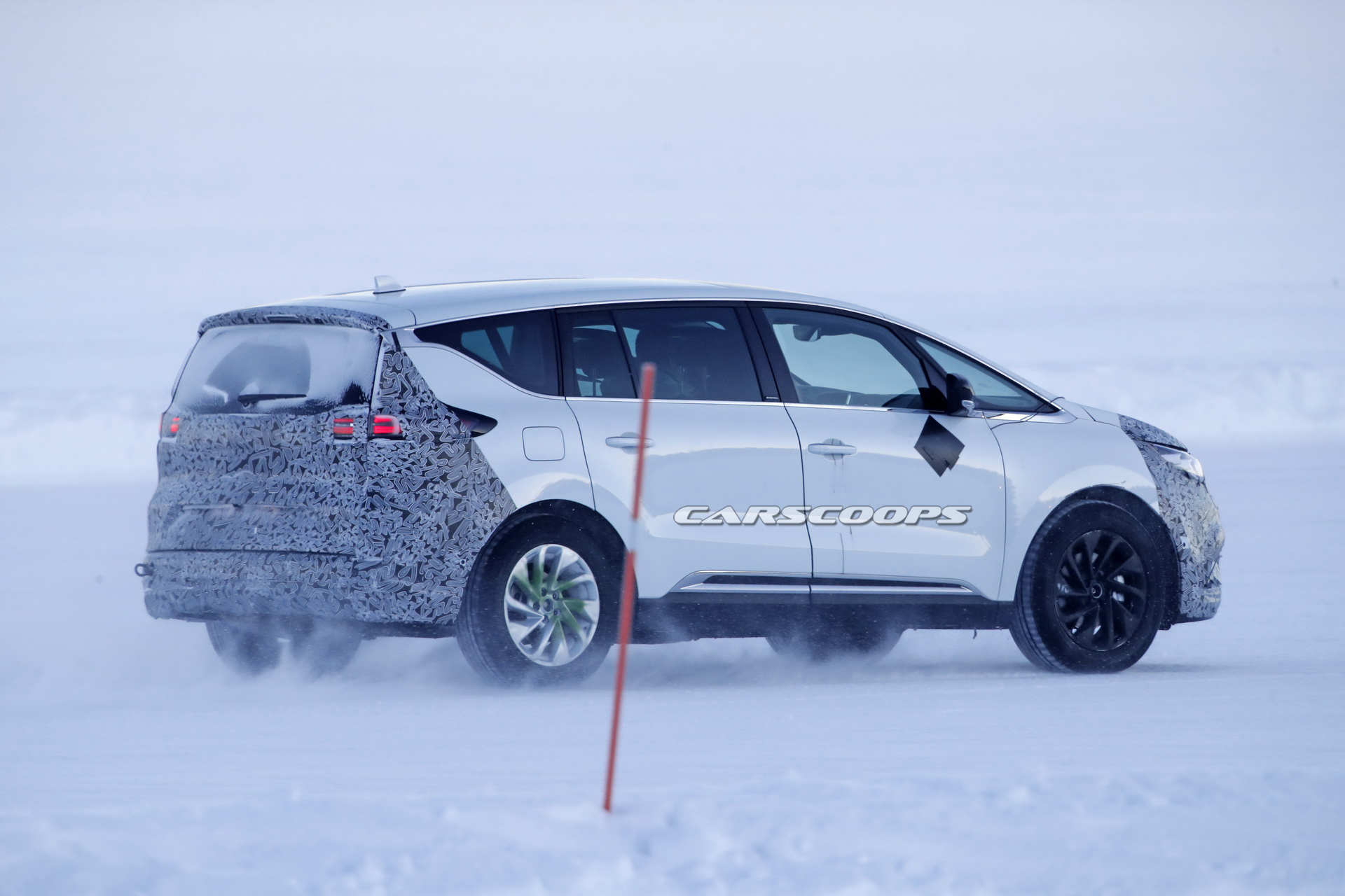 Renault-Espace-facelift-13 2020 Renault Espace Facelift Coming With New Engines And Refreshed Styling