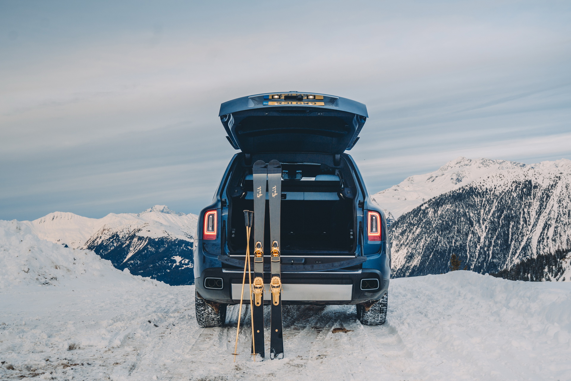 rolls cullinan alps retreat offer 6 Rolls-Royce Takes Cullinan To French Alps, Invites Buyers To Join