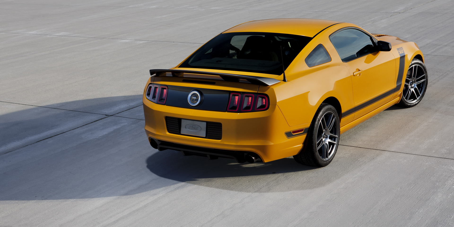 2013 ford mustang boss 302 2 Ford Issues New Takata Airbag Recall For Nearly 1 Million Vehicles