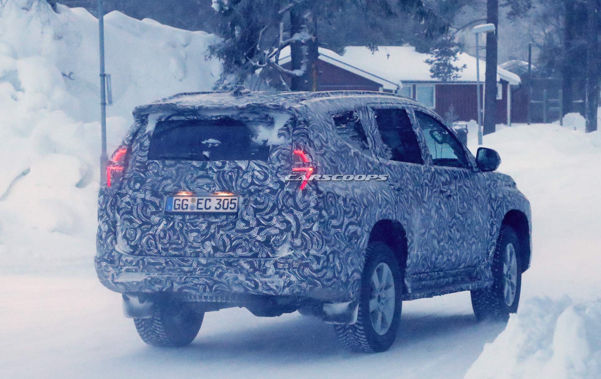 2020 Mitsubishi Pajero Sport facelift spy shots 27 2020 Mitsubishi Pajero Sport Shows Updated Face Ahead Of July 25 Reveal