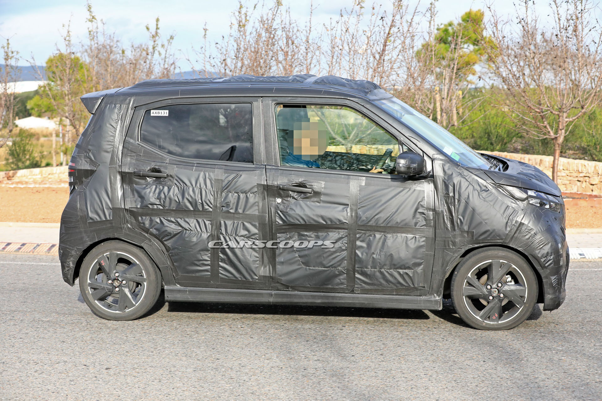 Nissan-Dayz-Scoop-18 Nissan’s 2020 Dayz Kei Car Makes A Surprise Appearance In Europe