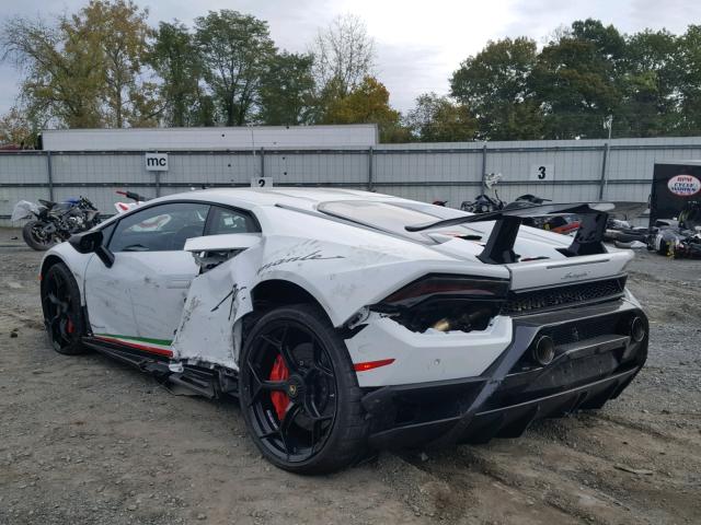 Lamborghini-Huracan-Performante-Crashed-3 Crashed Lamborghini Huracan Performante Could Be A Good Money Maker