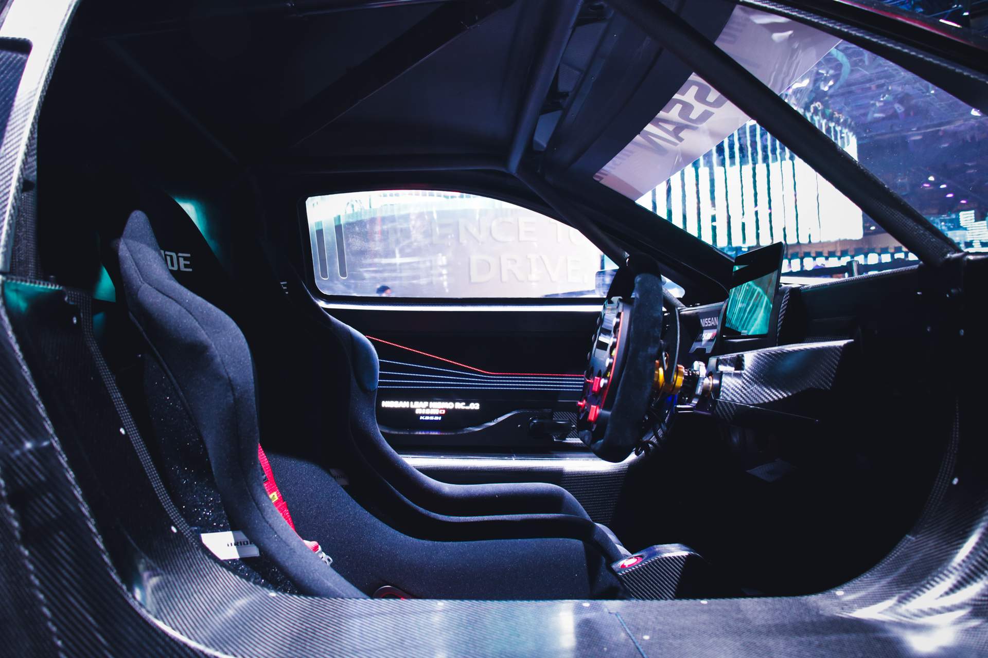 El totalmente nuevo Nissan LEAF NISMO RC despierta interés en C New Nissan Leaf Nismo RC Proves EV Racing Doesn’t Have To Be Boring