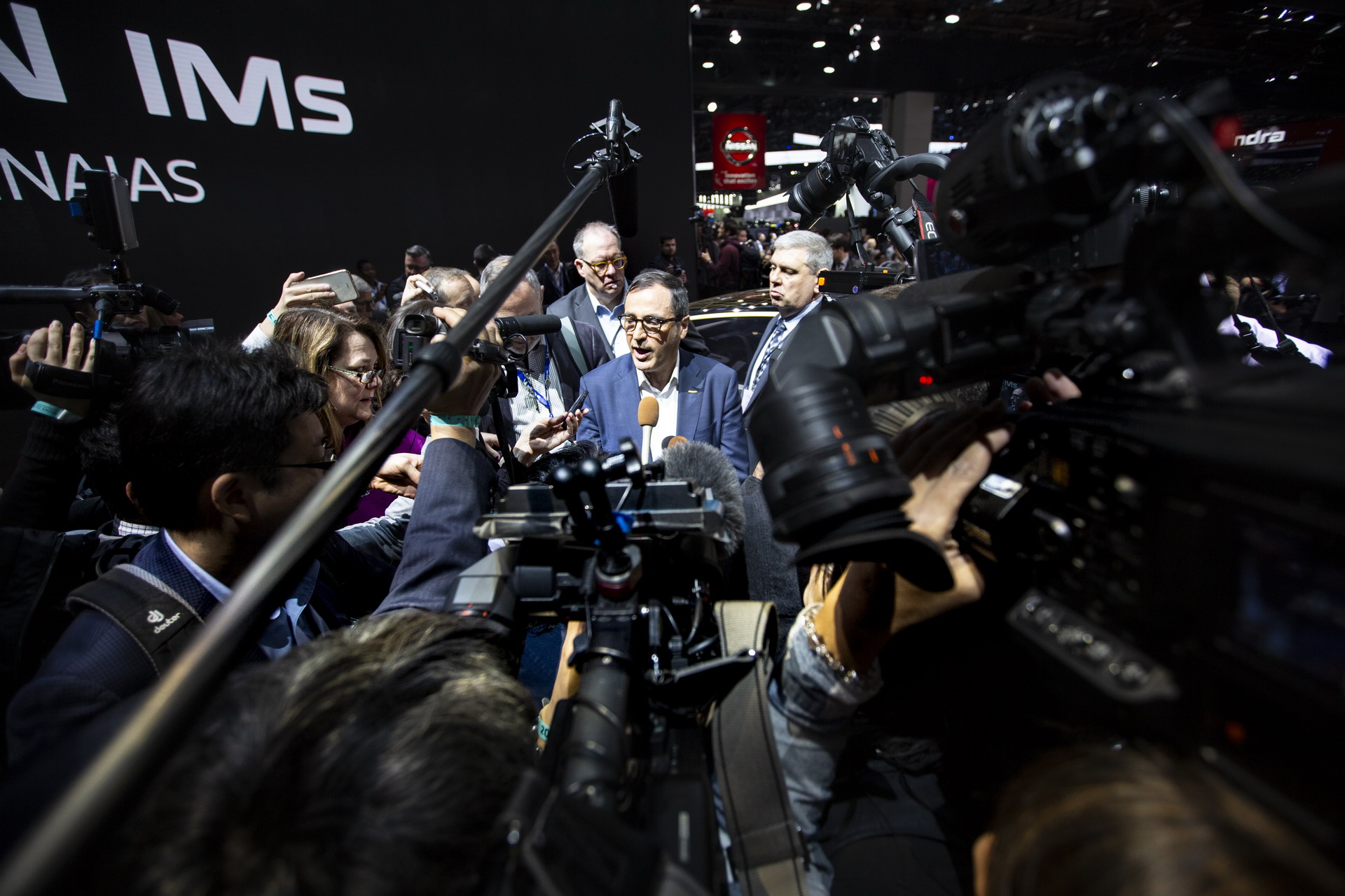 Nissan IMs Concept 12 Nissan IMs Concept Re-Imagines Sedan As An Electric Crossover To Save It From Extinction