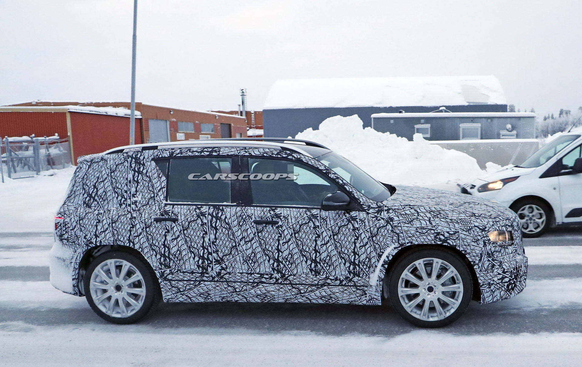 Mercedes AMG GLB 35 9 copy 2020 Mercedes AMG GLB 35 Packs 302 HP In Its Compact Boxy Body