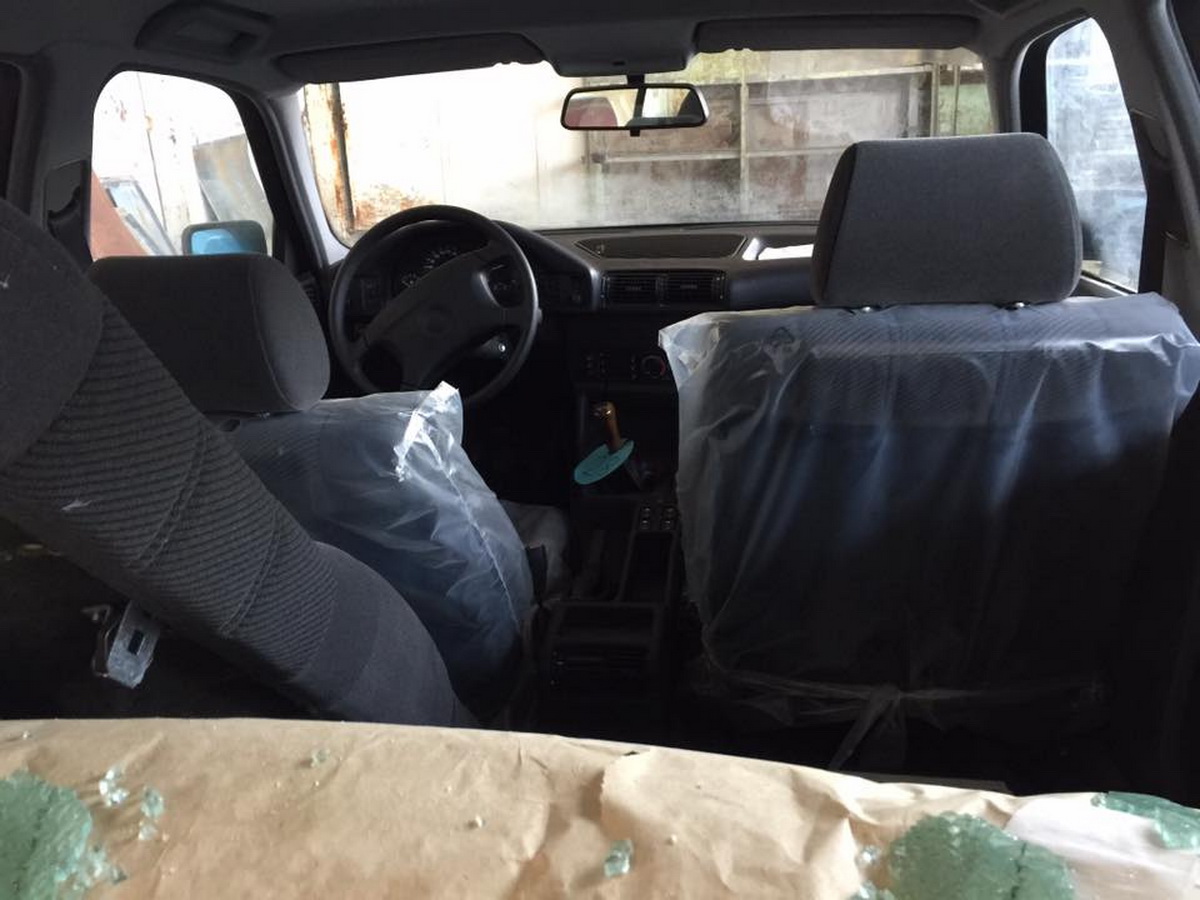 BMW-E34-5-Series-Bulgaria-19 Nearly A Dozen Brand New BMW E34 5-Series Were Discovered In An Abandoned Warehouse