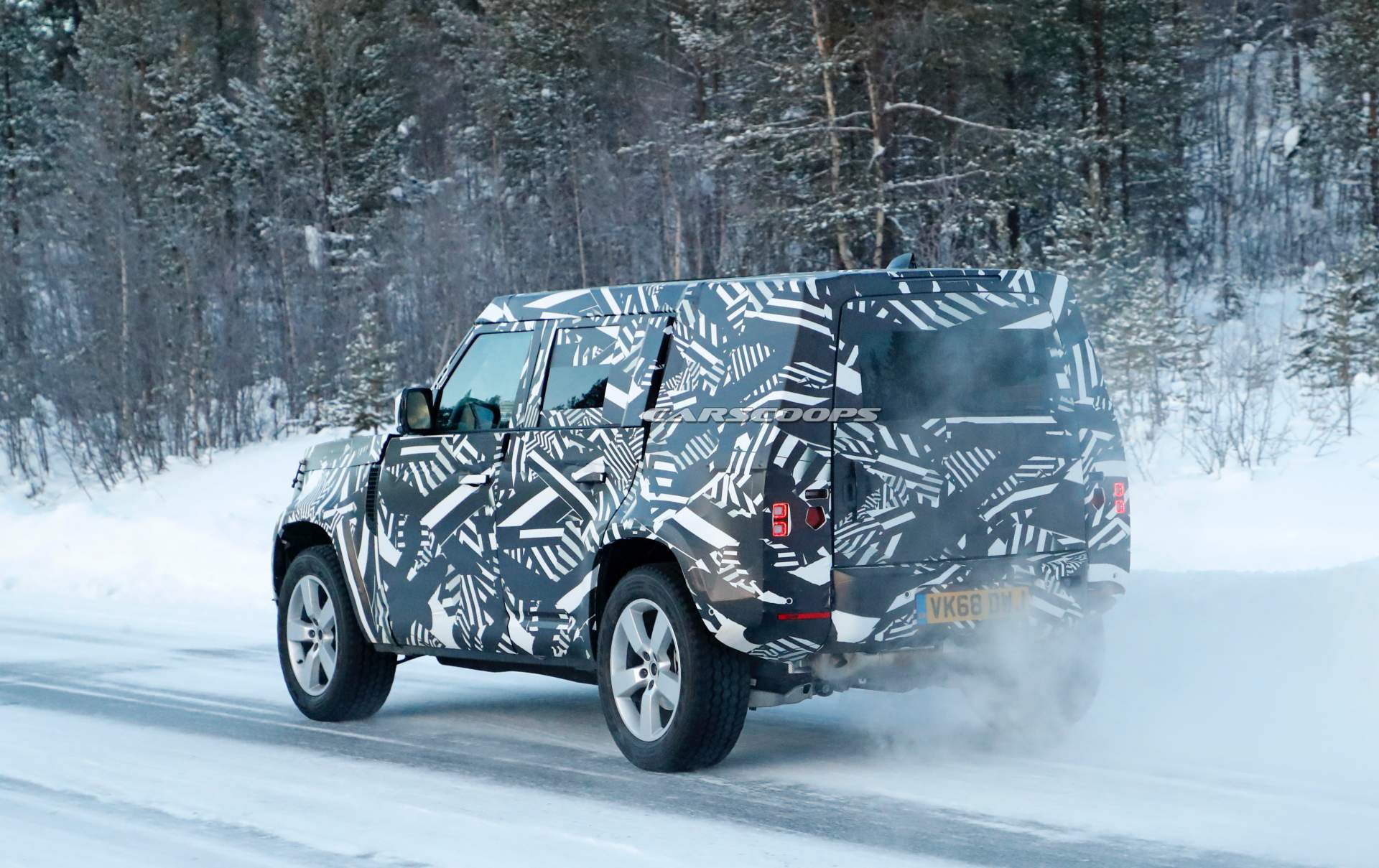 2020 Land Rover Defender 110 spy shots 19 2020 Land Rover Defender Interior Revealed In Leaked Image