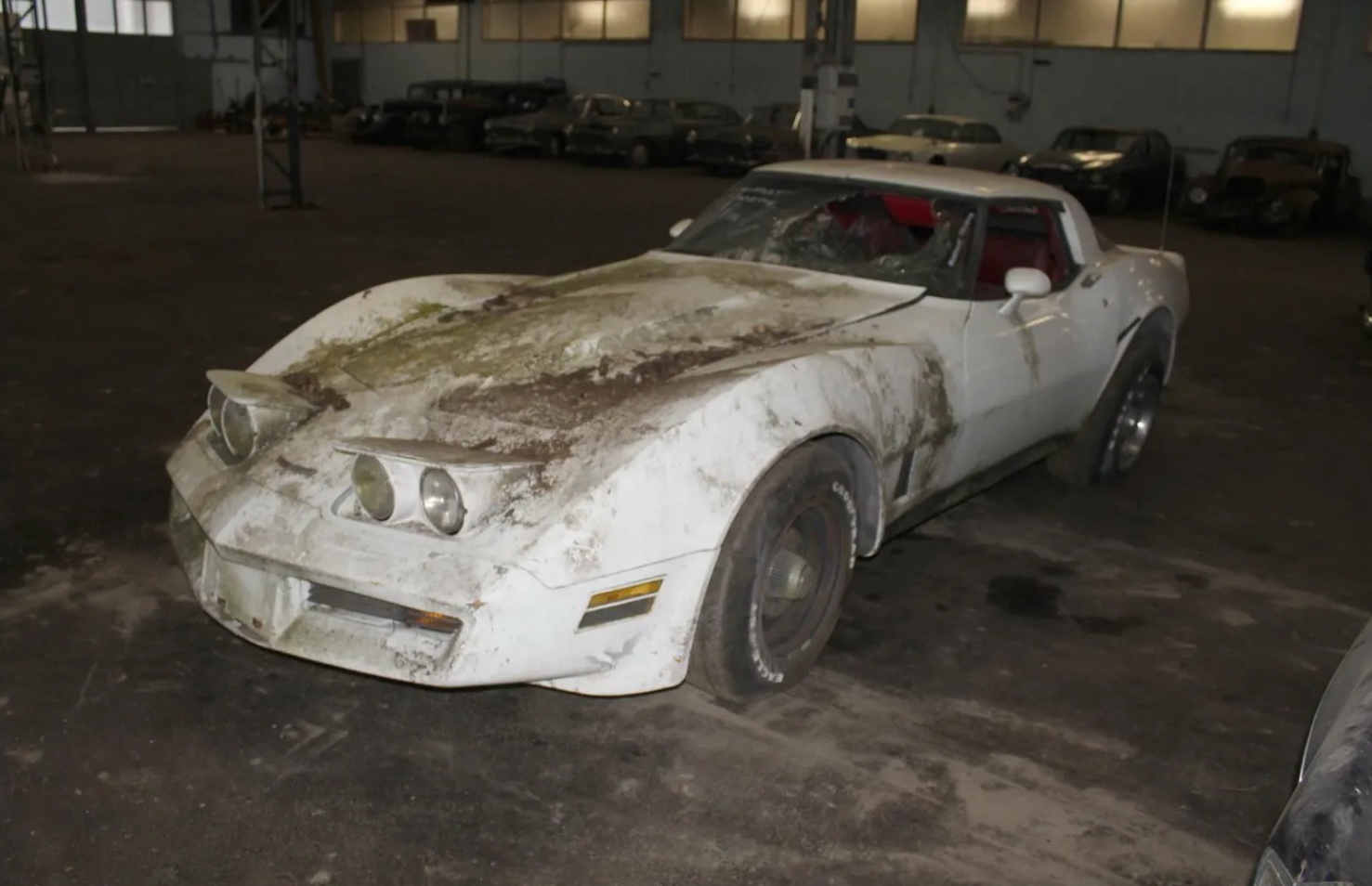 Barn-Find-France-12 Staggering Barn-Find Discovery With Over 80 Legendary And Classic Cars