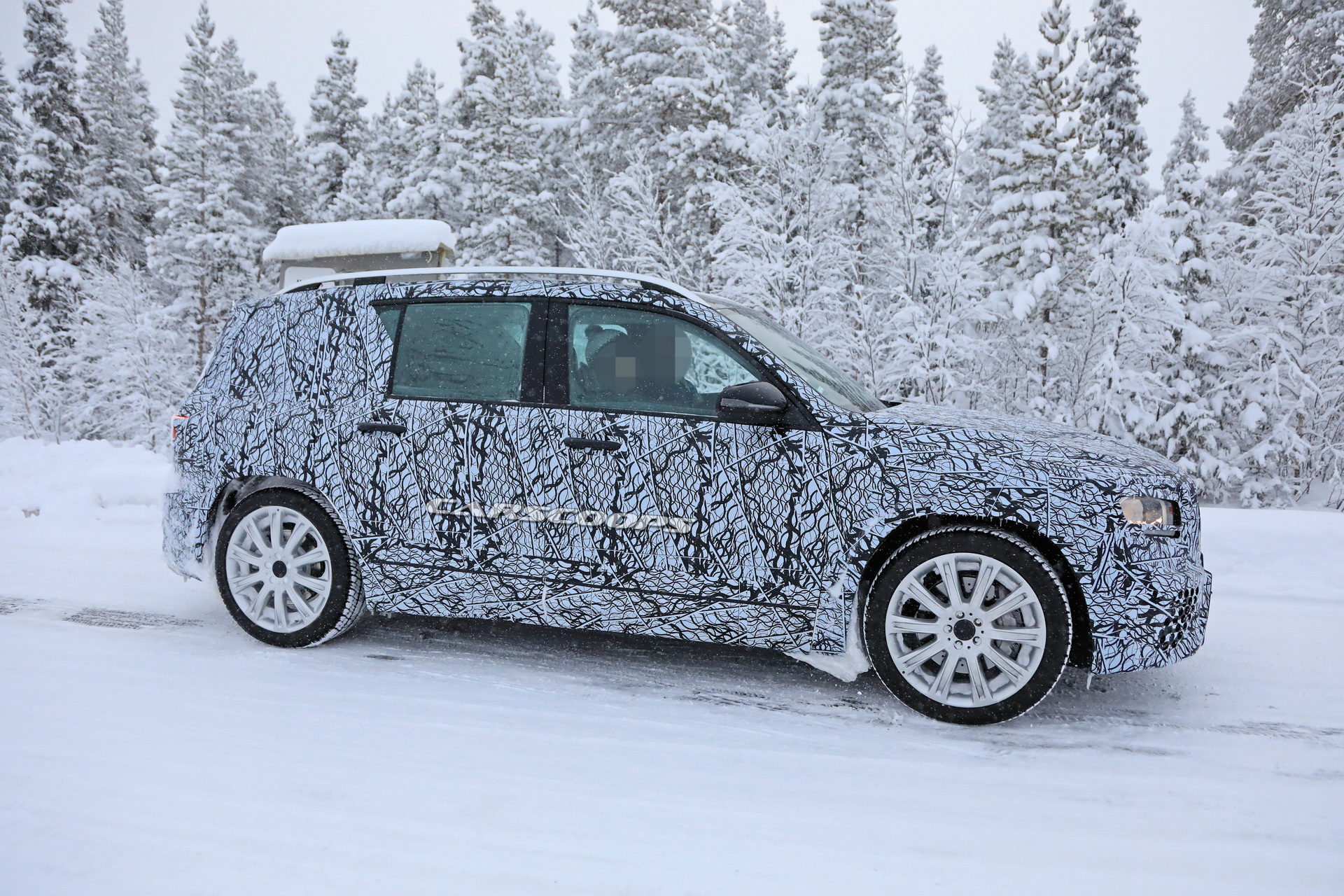 2020-Mercedes-AMG-GLB-35-09 2020 Mercedes AMG GLB 35 Packs 302 HP In Its Compact Boxy Body