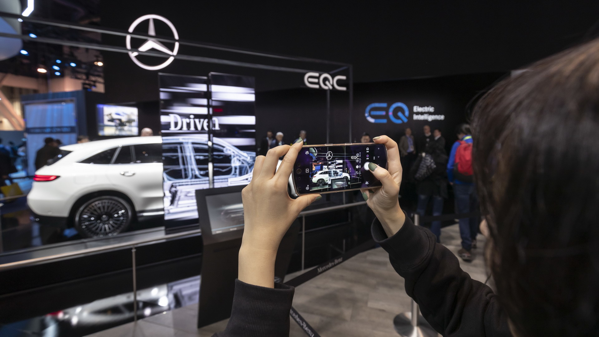 Mercedes Urbanite CES 7 Mercedes Maps Its Present (EQC) And Future (Urbanetic) At CES