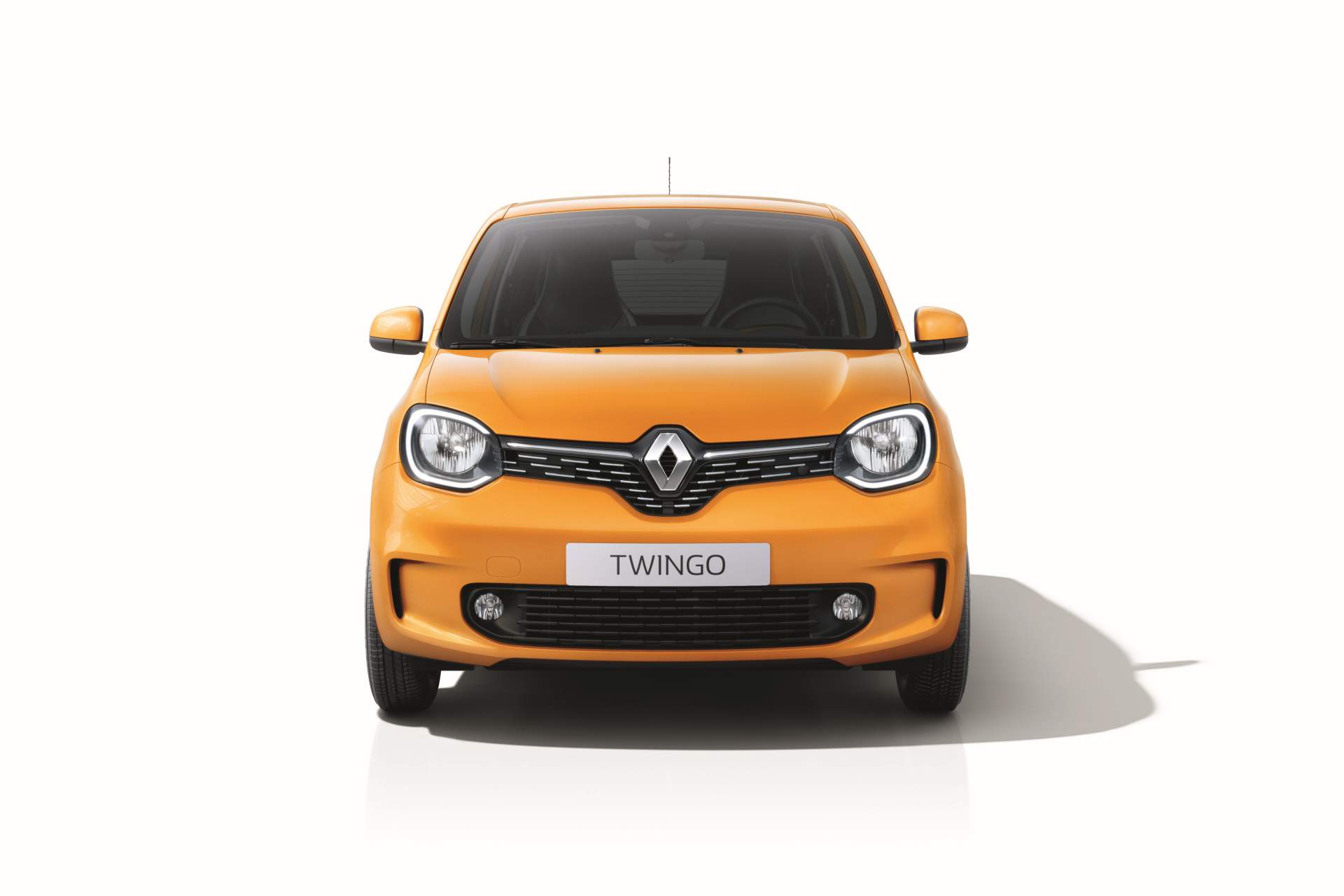 2019 - Nouvelle Renault TWINGO Renault Twingo Gets Subtle Facelift, New 1.0L Engine For 2019MY (Live Pics)