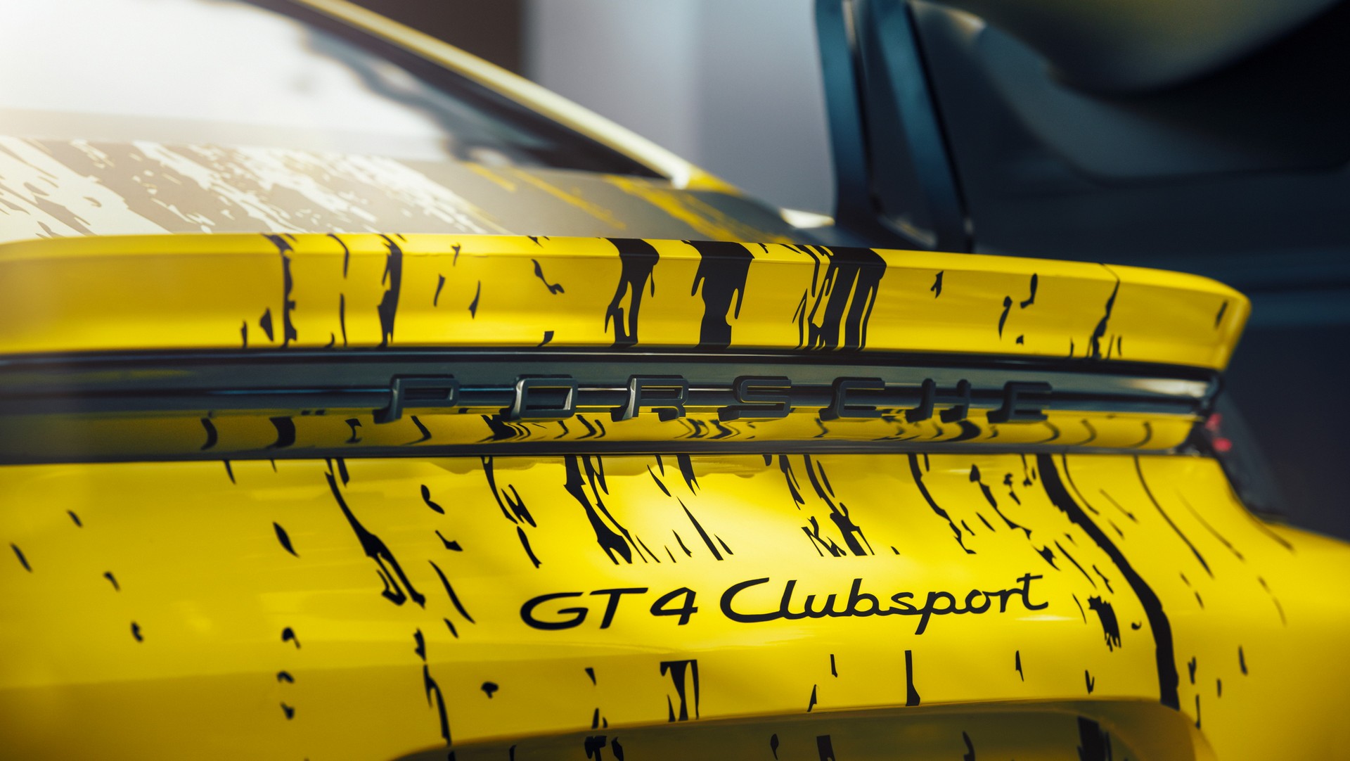 Porsche 718 Cayman GT4 Clubsport-4 Porsche 718 Cayman GT4 Clubsport Debuts With More Power, Natural Fiber Components