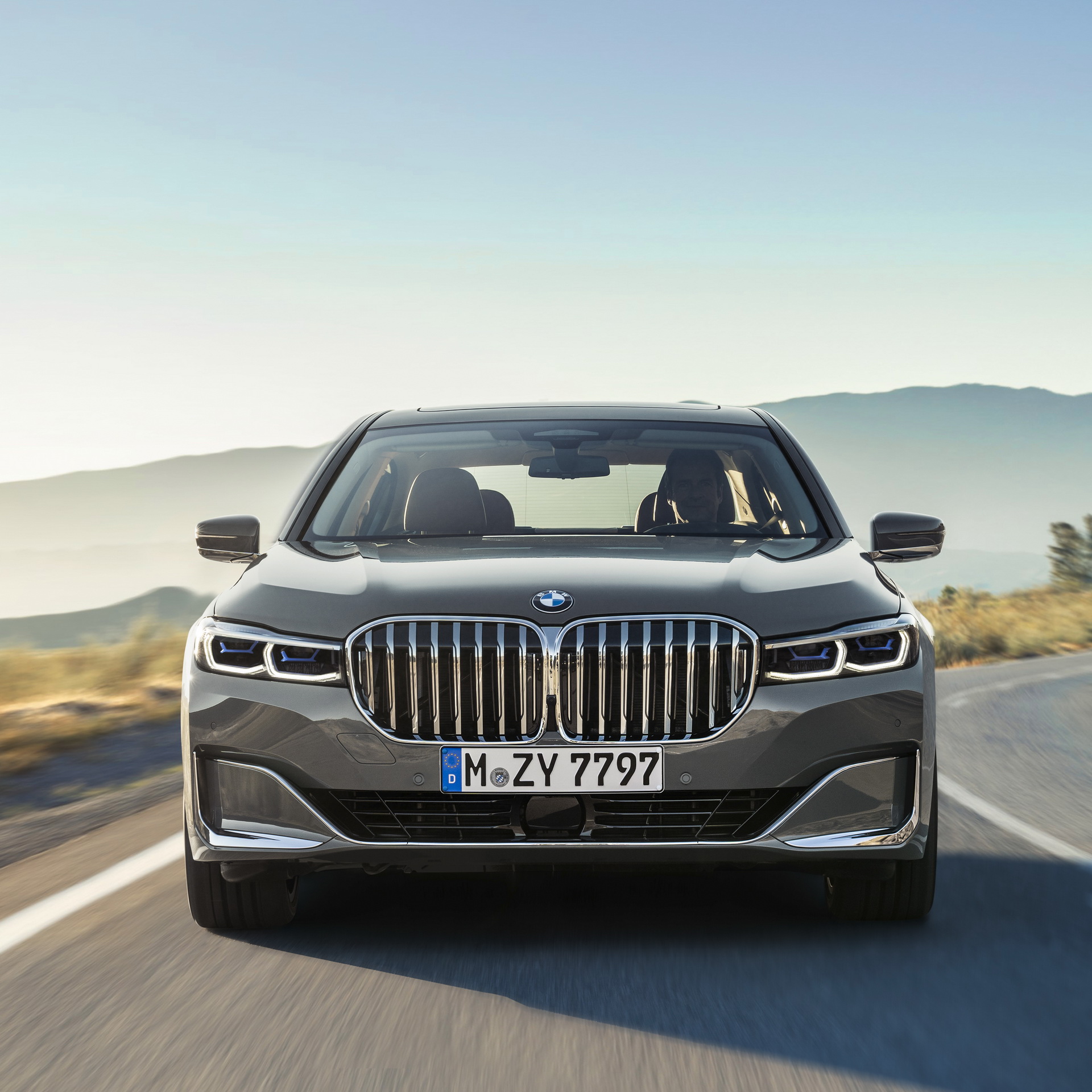 2019-BMW-7-Series-72 2020 BMW 7-Series Flagship Sedan Goes Official With Bold Update