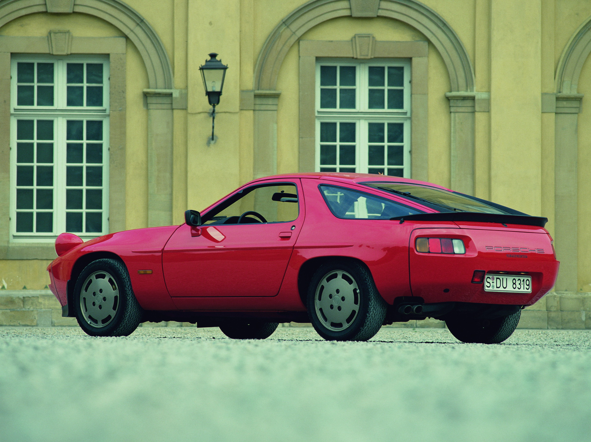 Porsche-928-04 What Car Would You Buy From Your Birth Year?