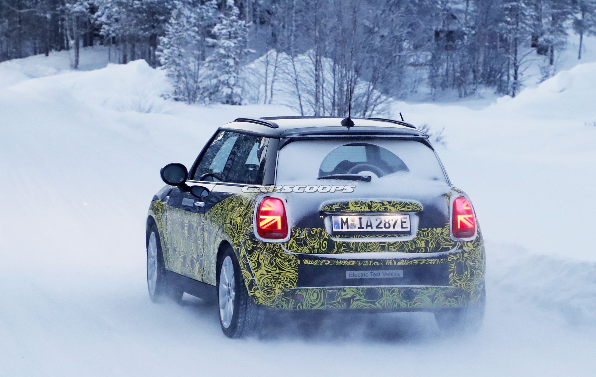 Mini-Electric-Spy-Shots-12 Mini Electric Will Make People Think You’re Driving An ICE Hatch
